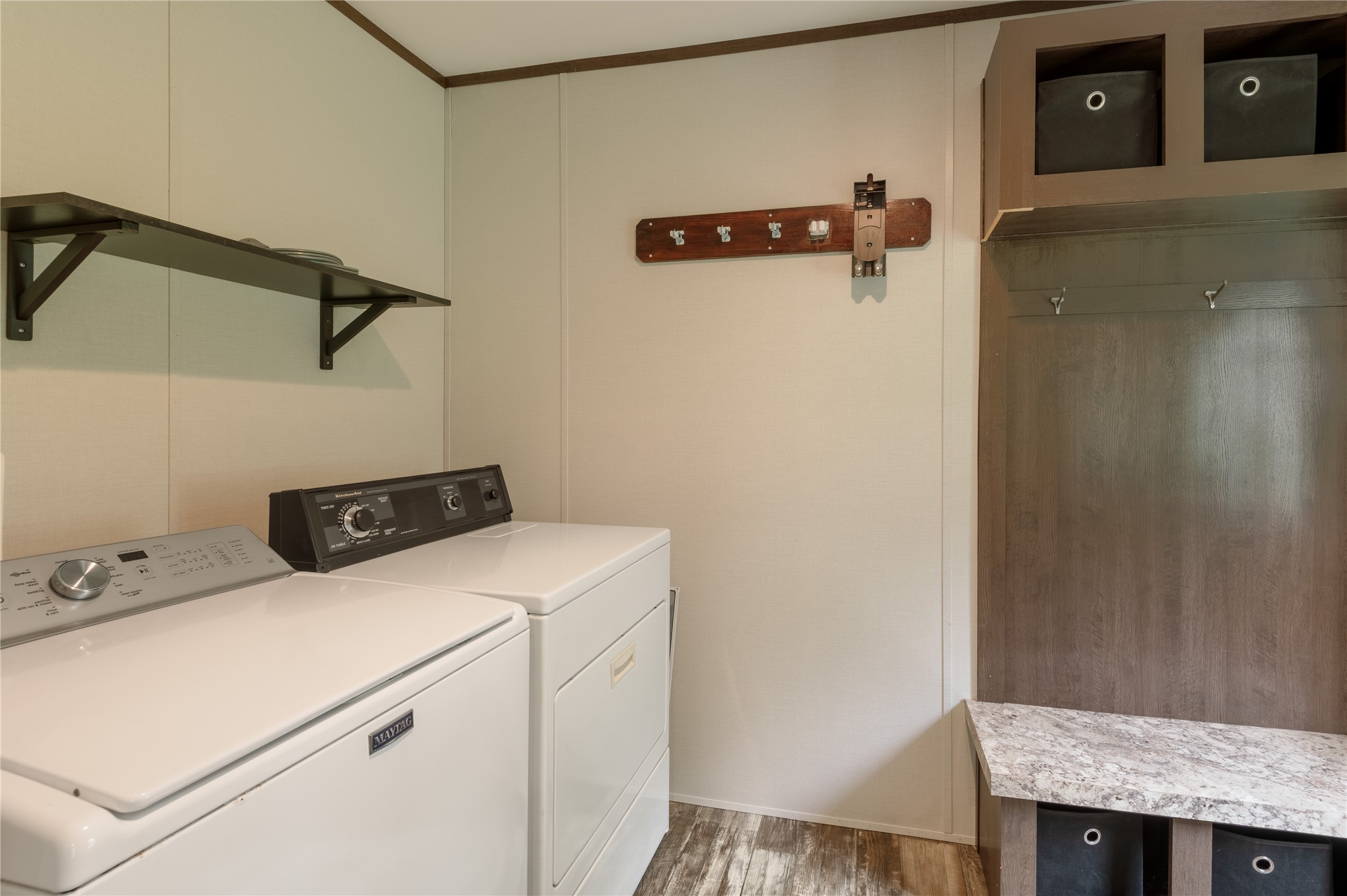 3011 Simmons Street Property Photo 13