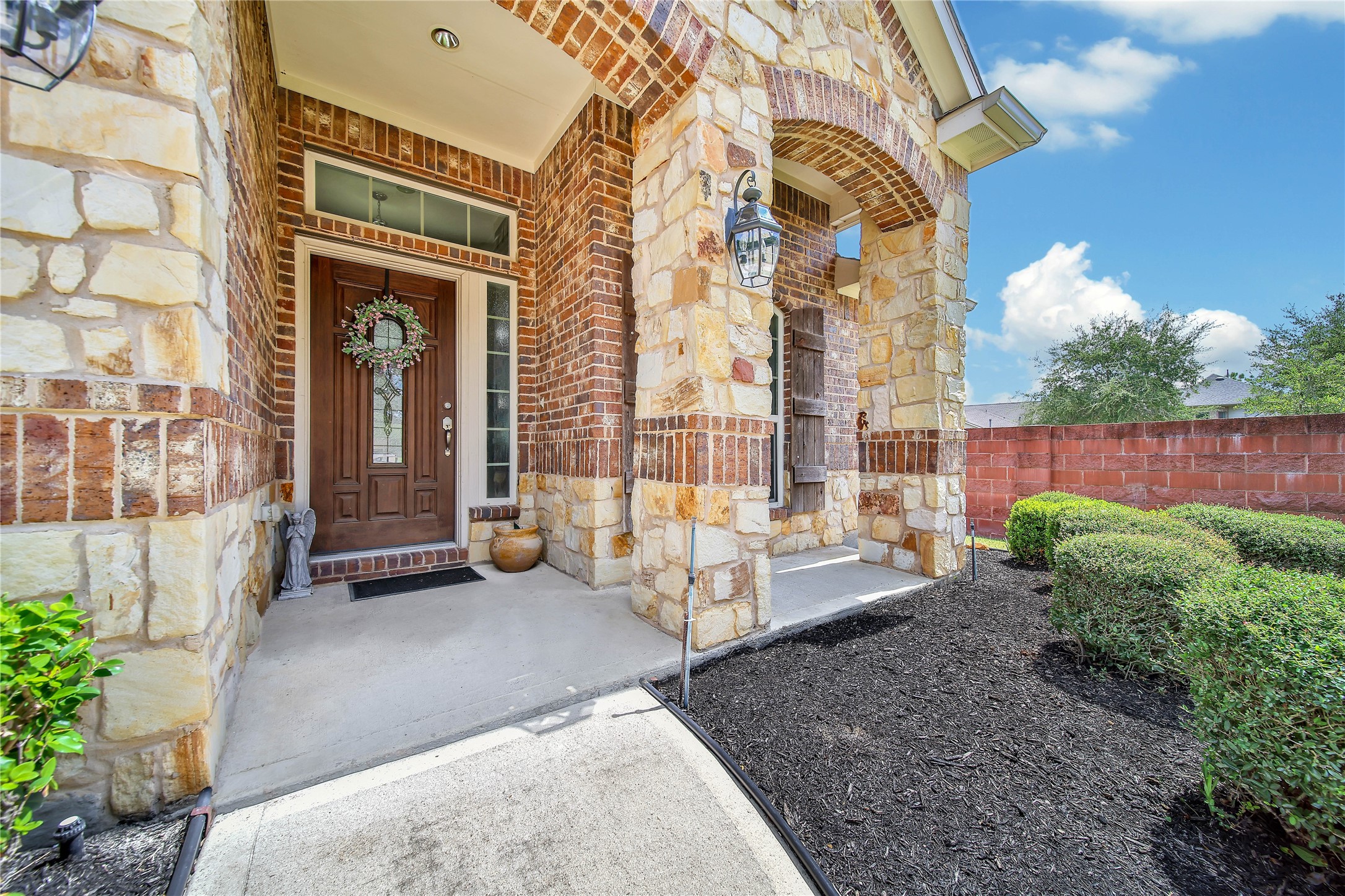 19447 Alton Springs Drive Property Photo 2