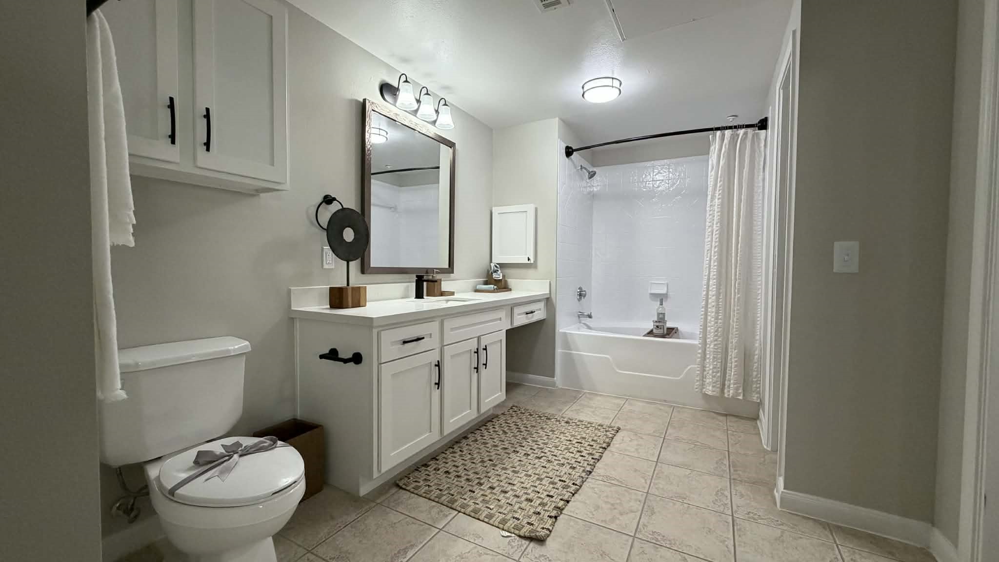 15000 W Airport Boulevard B2 Property Photo 14