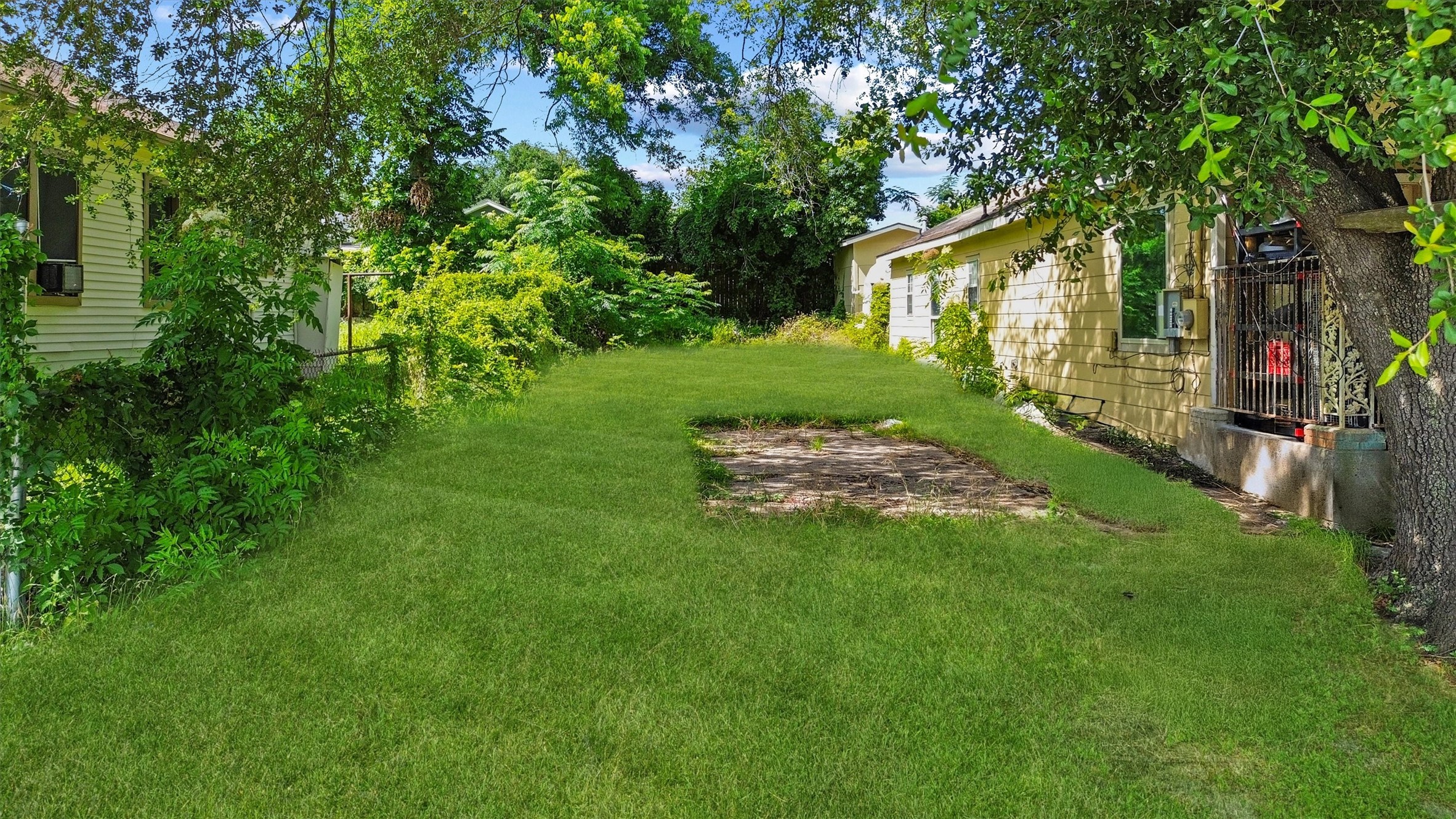 7128 Avenue Q Property Photo 1