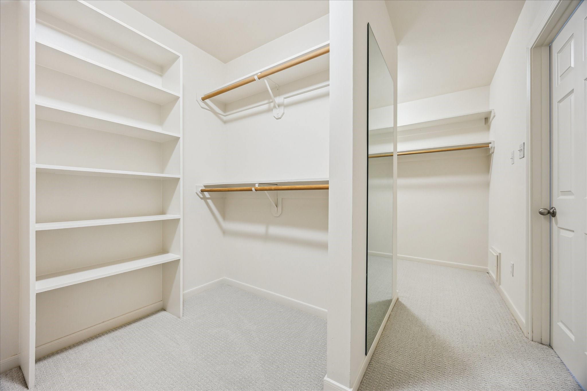 902 S Shepherd Drive Property Photo 19