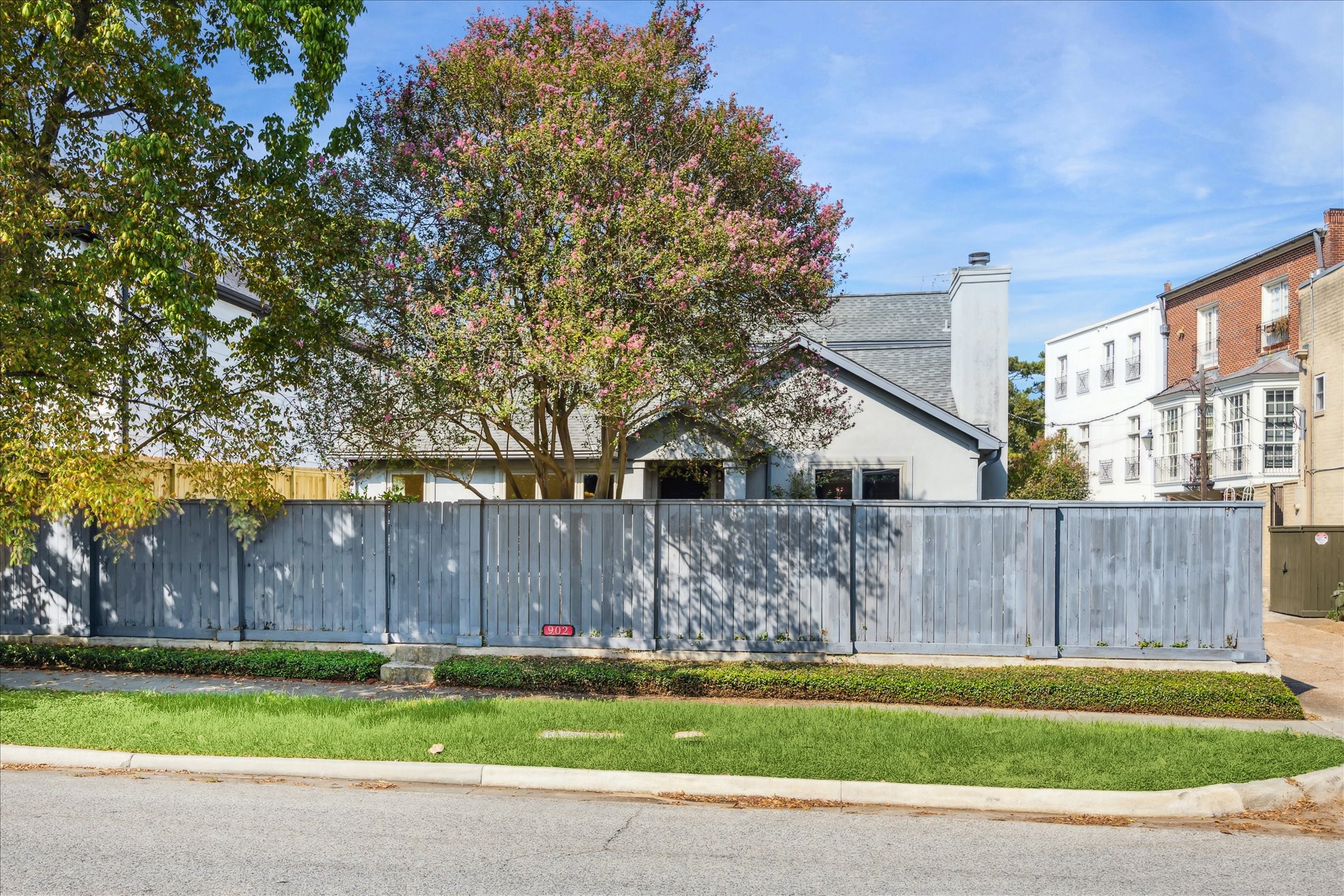 902 S Shepherd Drive Property Photo 30