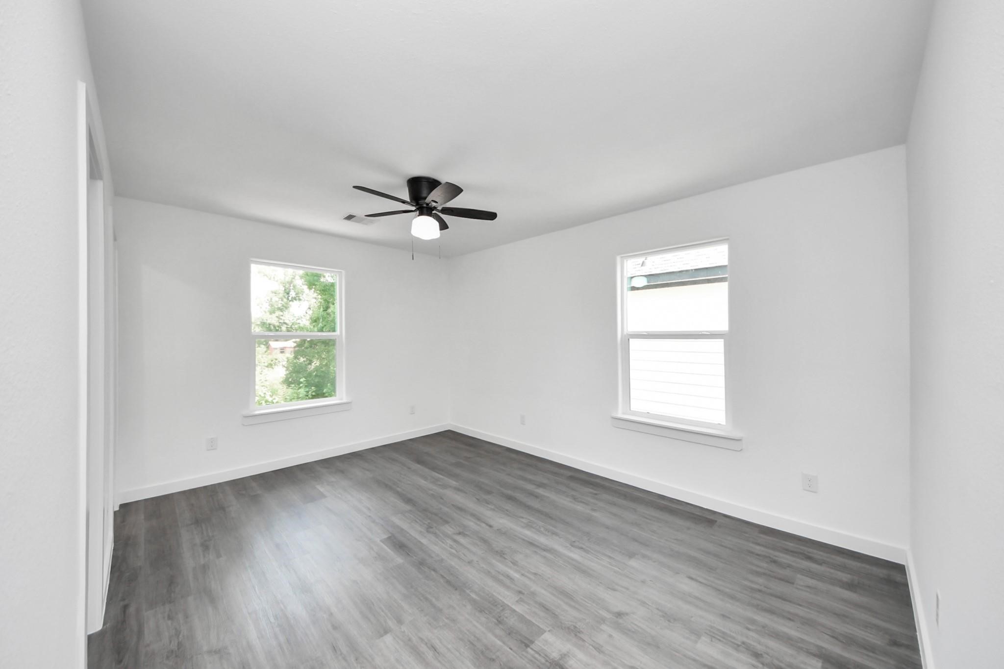 7611 Shotwell A B Property Photo 10