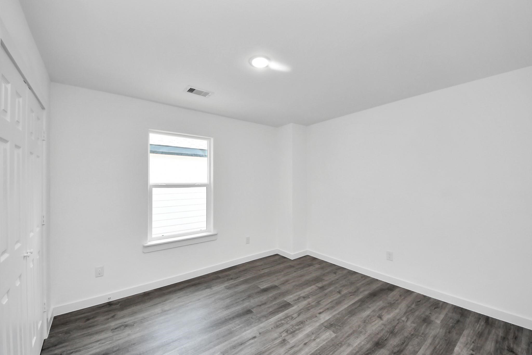 7611 Shotwell A B Property Photo 13