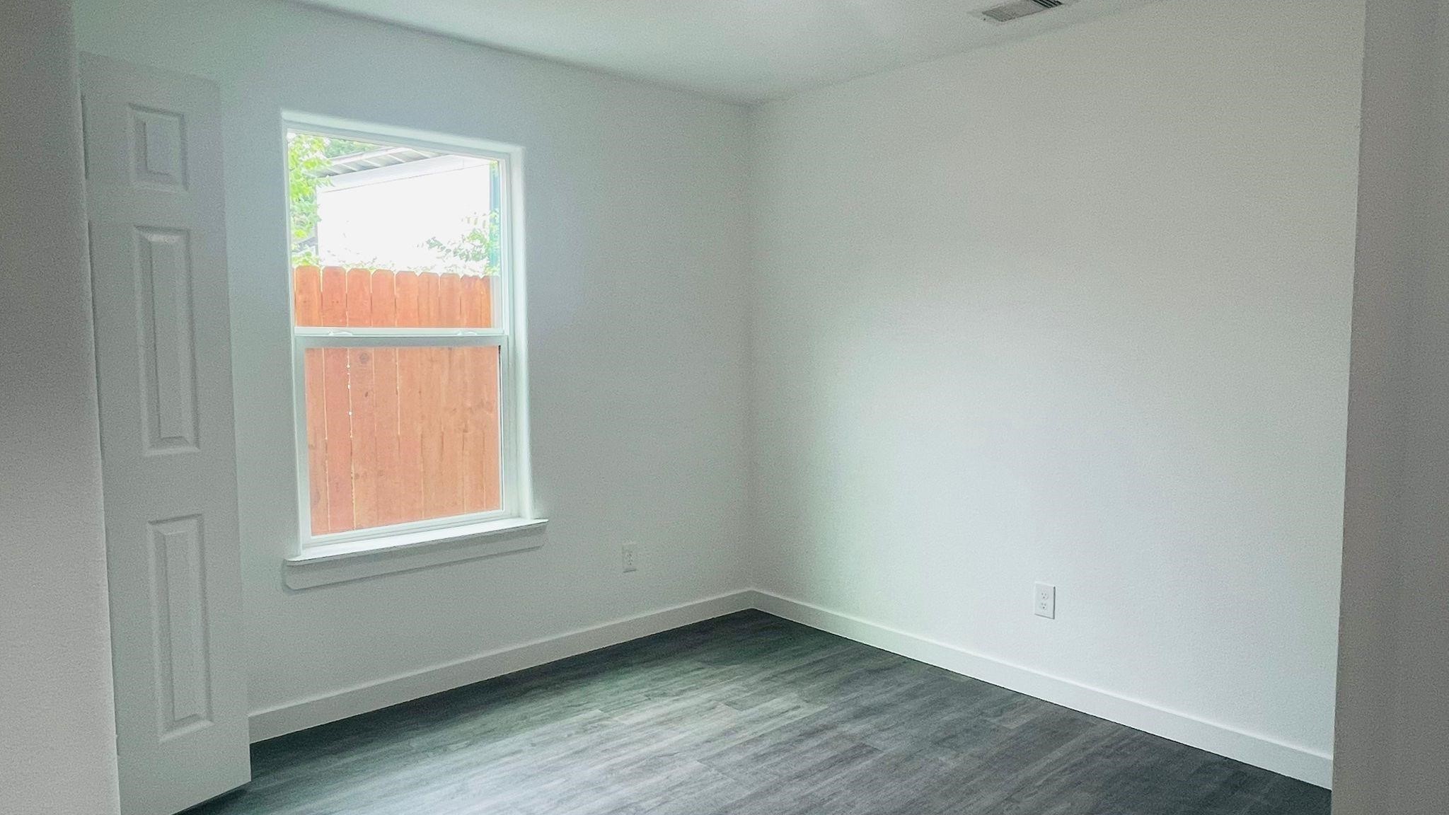 7611 Shotwell A B Property Photo 16