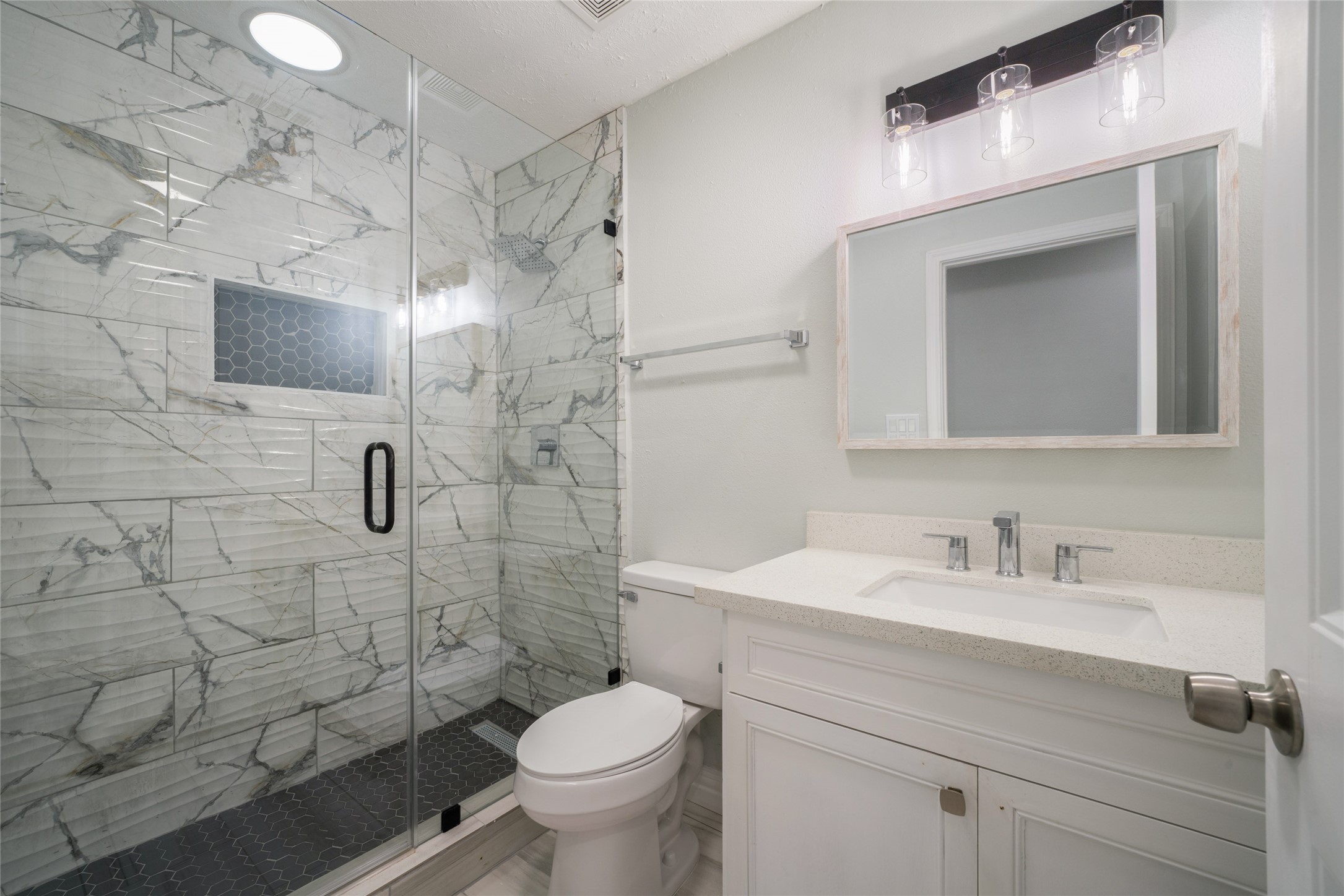 7115 Shady Moss Lane Property Photo 12