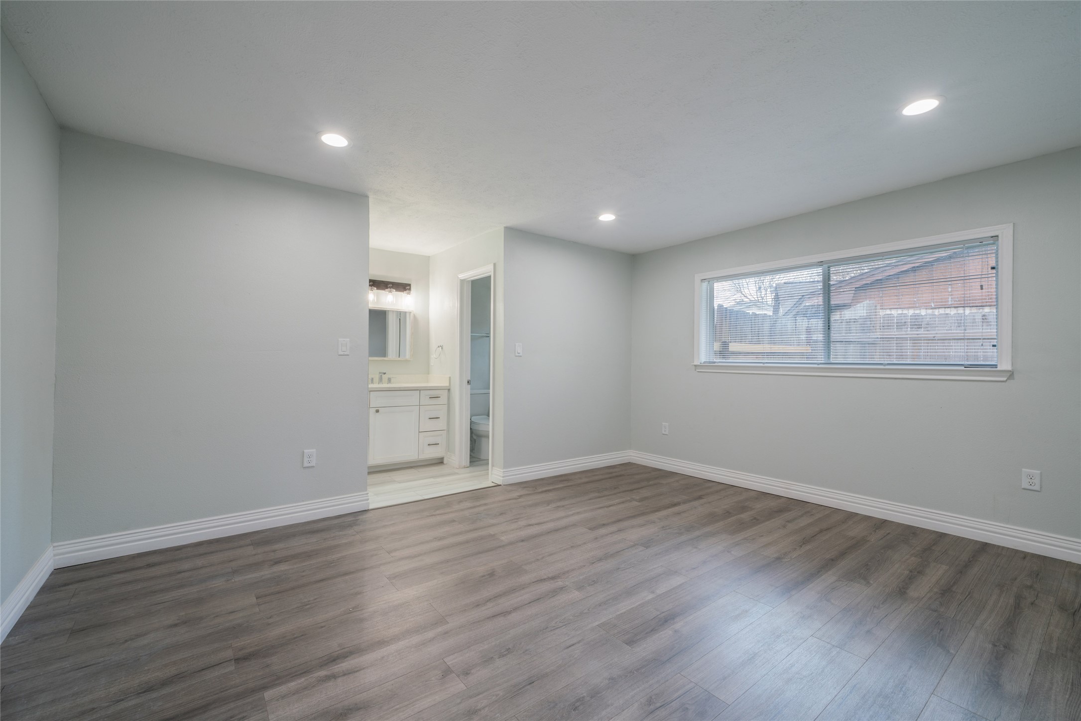 7115 Shady Moss Lane Property Photo 13
