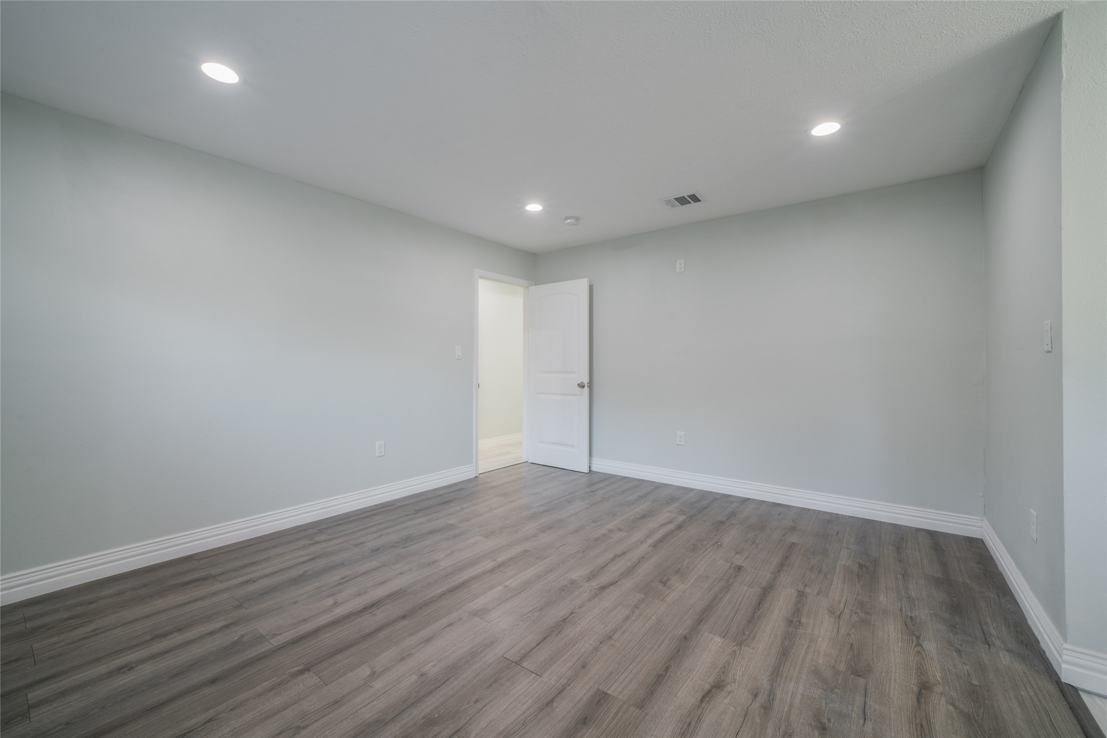 7115 Shady Moss Lane Property Photo 14