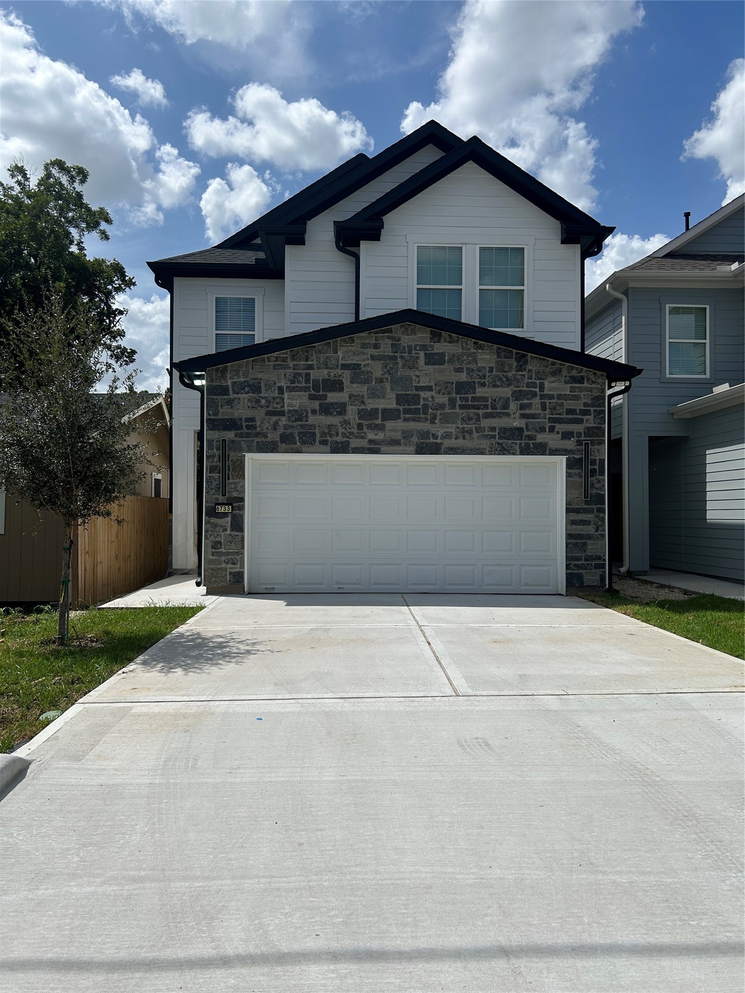 6733 Utah Street Property Photo 1