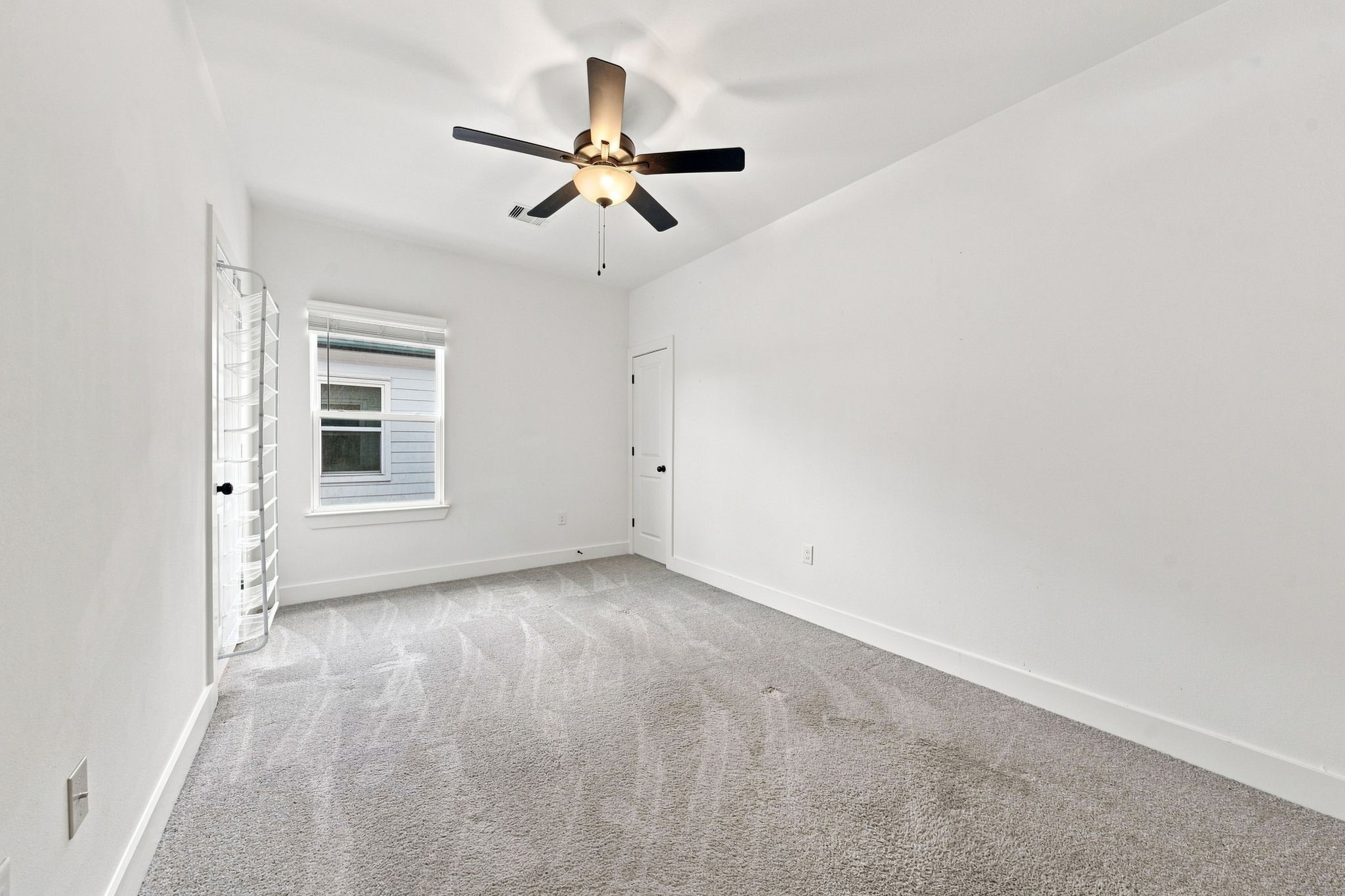 8510 West Street Property Photo 11