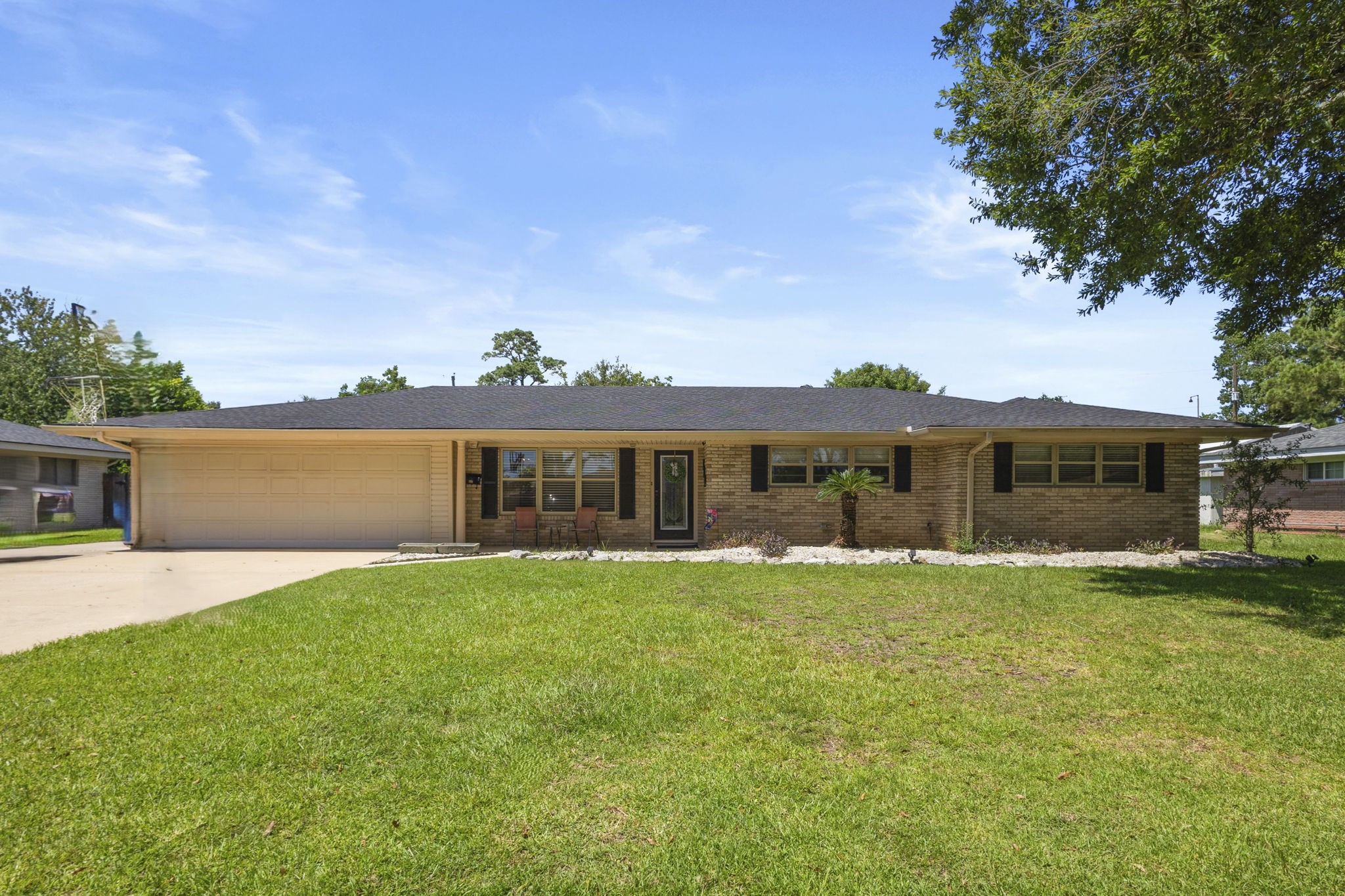 319 Dixie Drive Property Photo 1