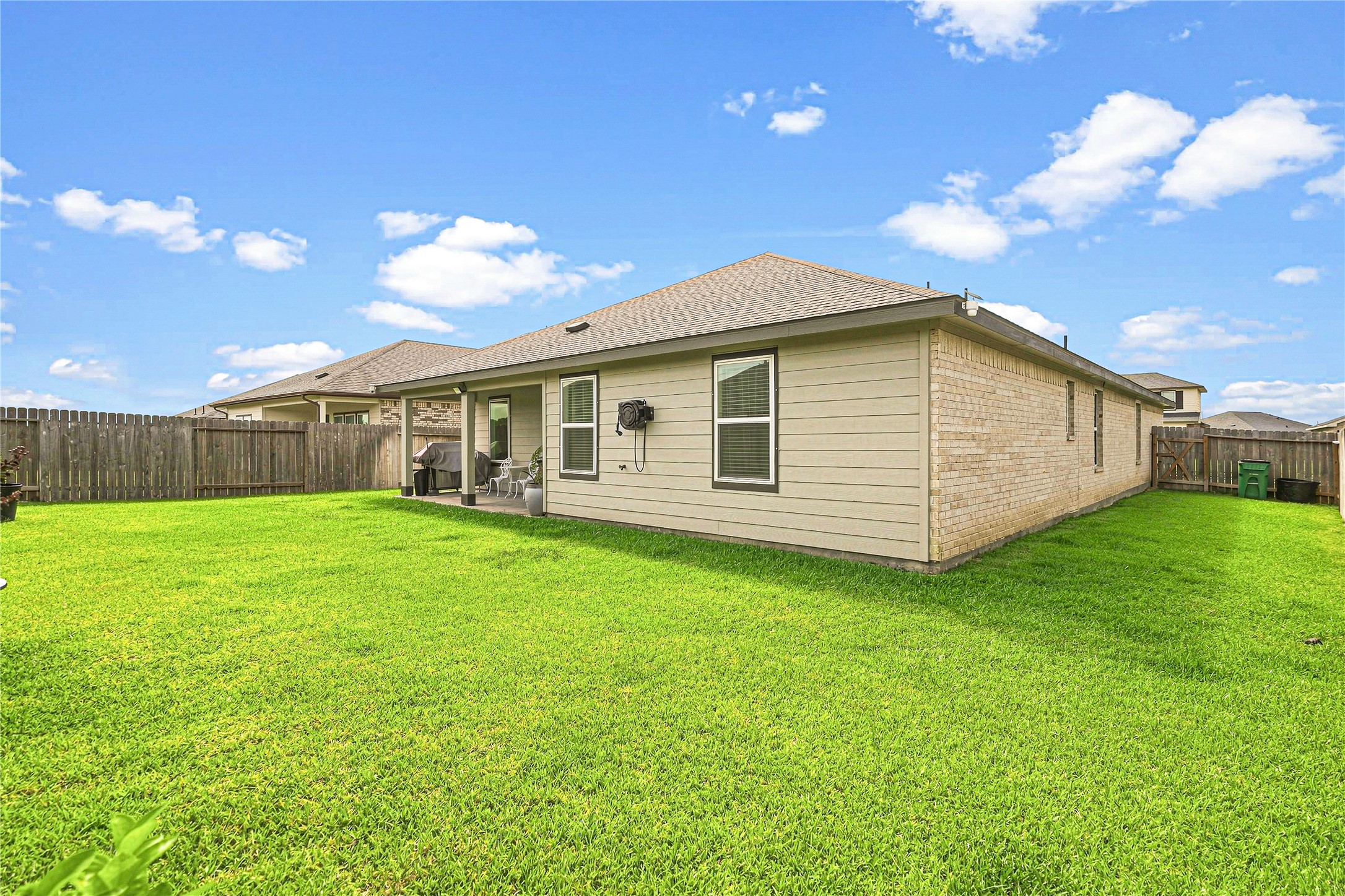 1319 Sea Breeze Way Property Photo 22