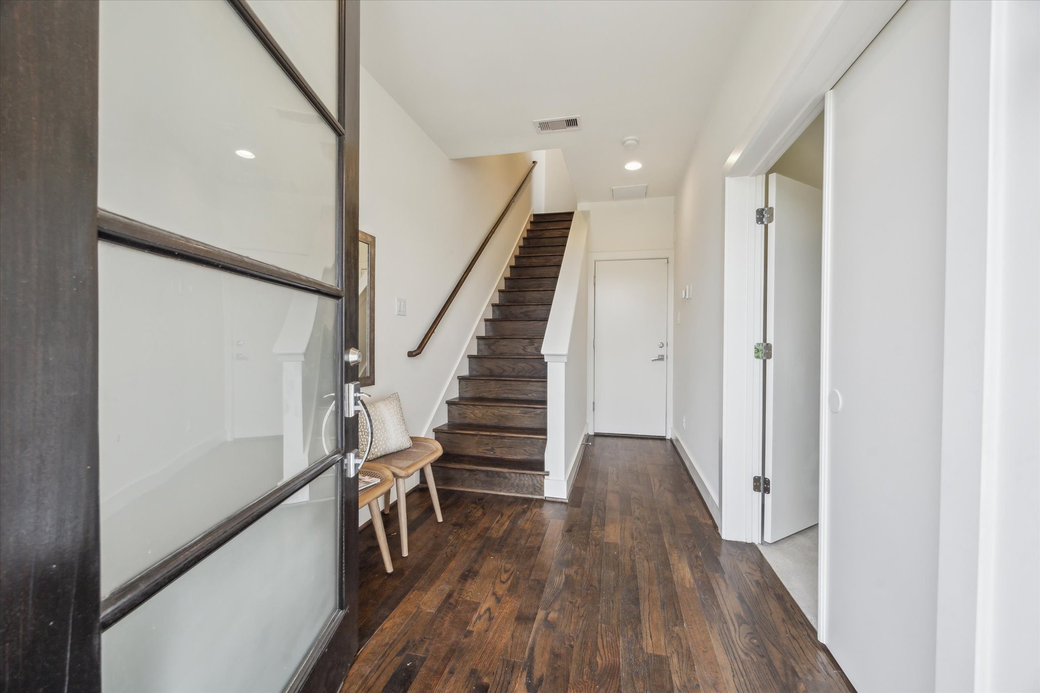 1618 Ovid Street Property Photo 2