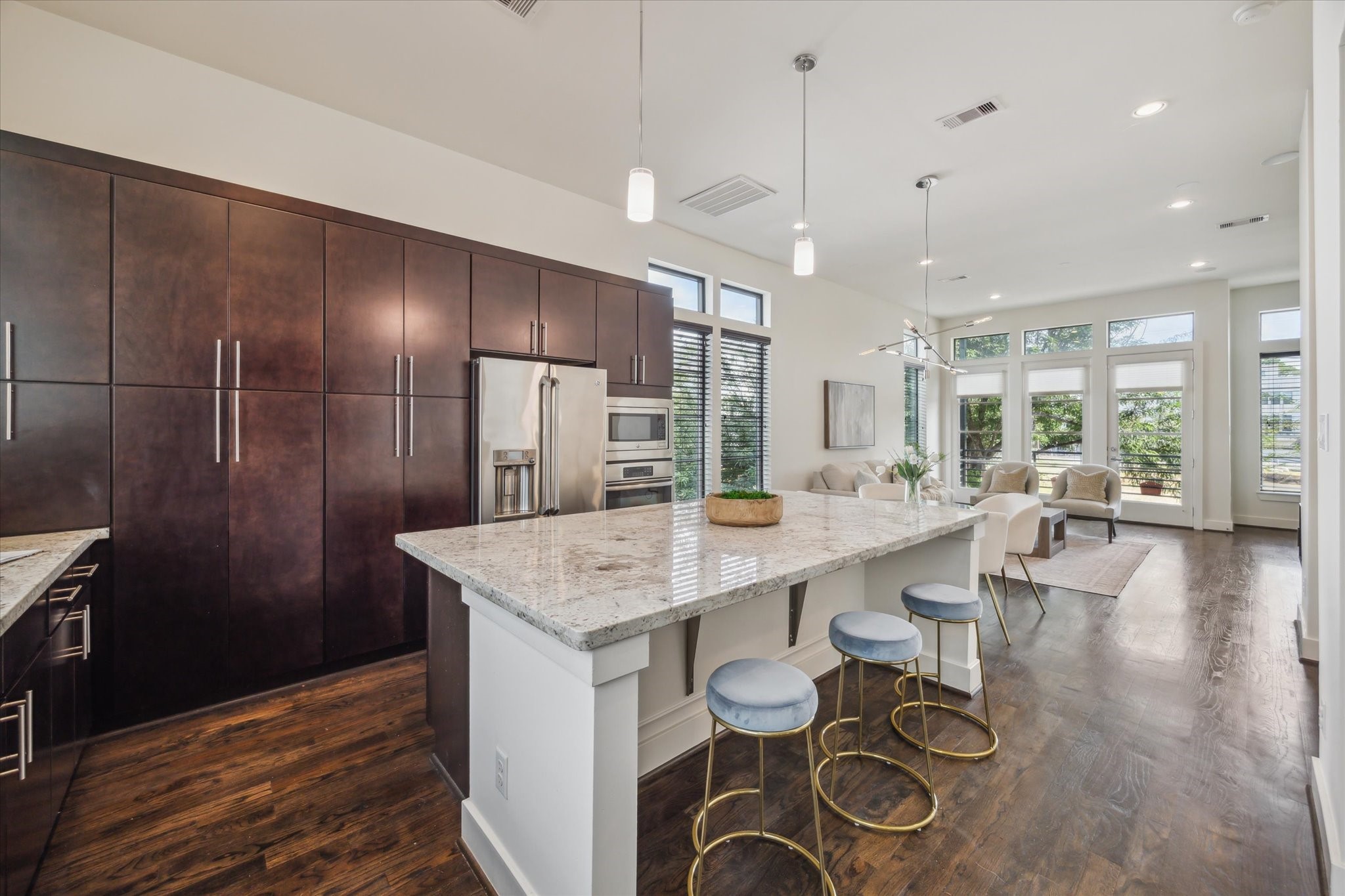 1618 Ovid Street Property Photo 12