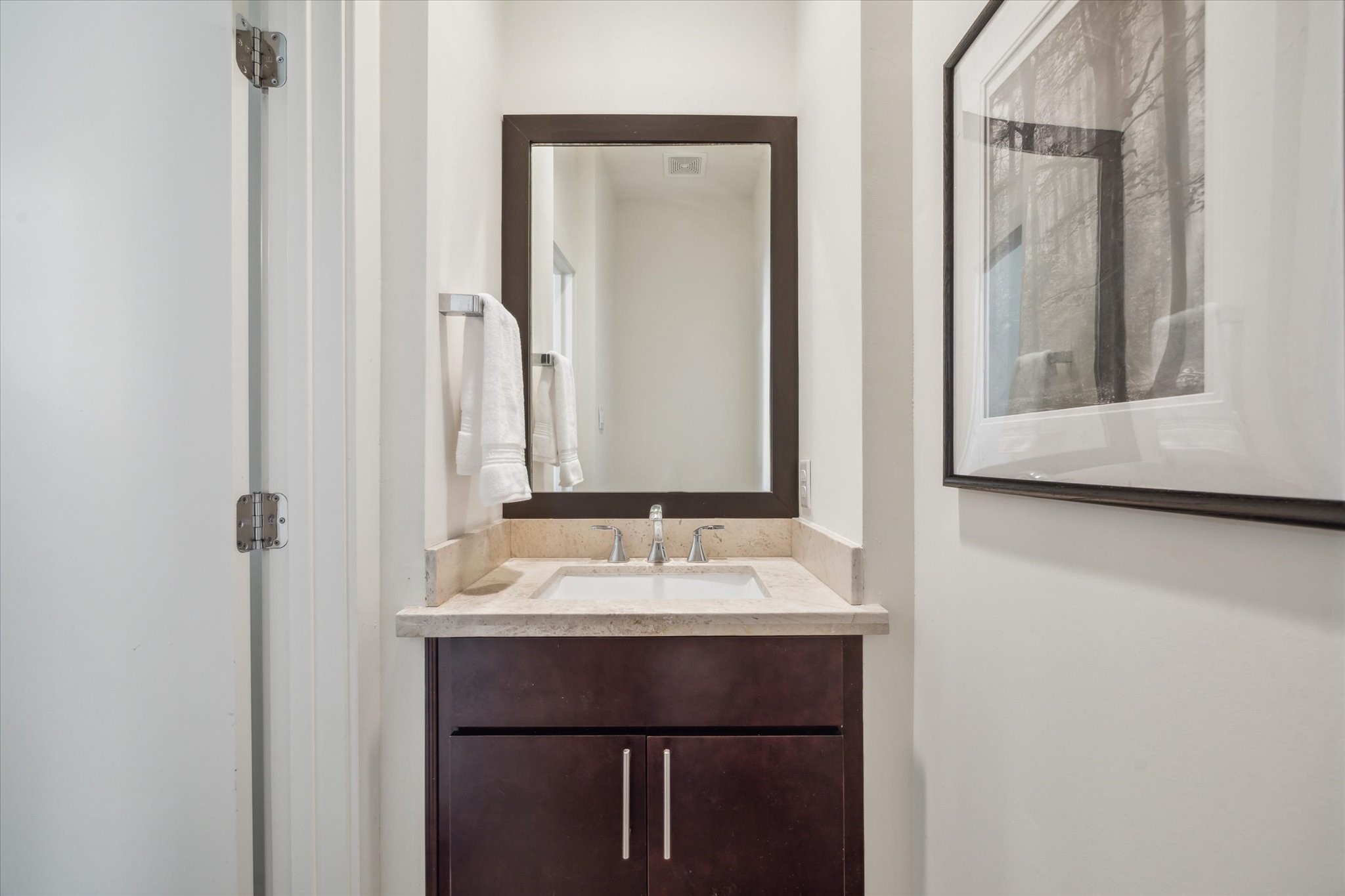 1618 Ovid Street Property Photo 14