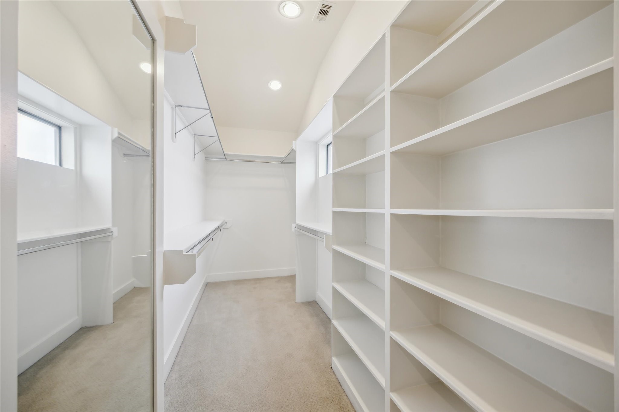 1618 Ovid Street Property Photo 19