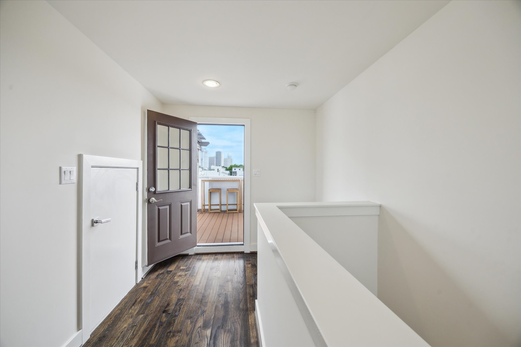 1618 Ovid Street Property Photo 20