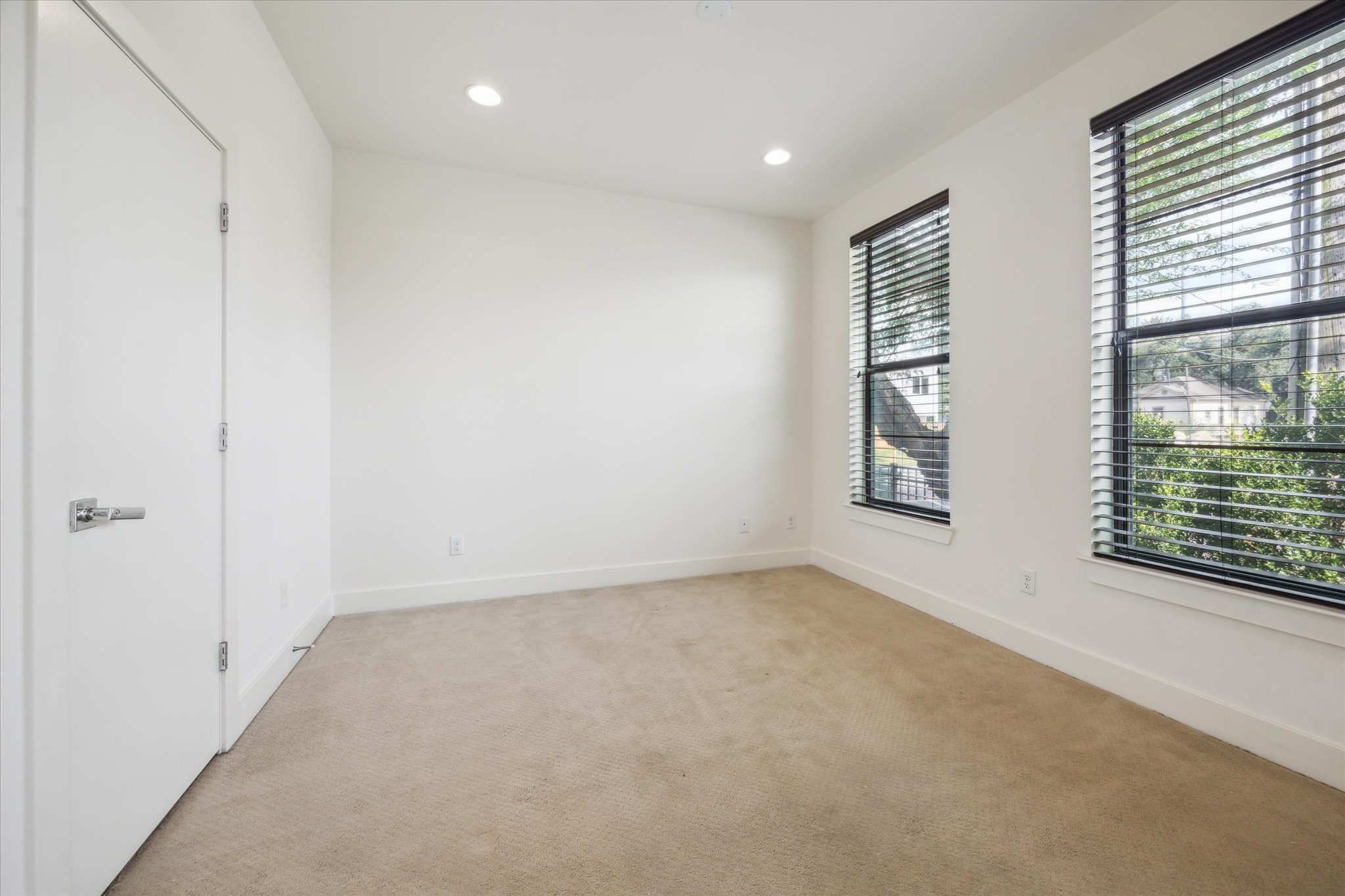 1618 Ovid Street Property Photo 22