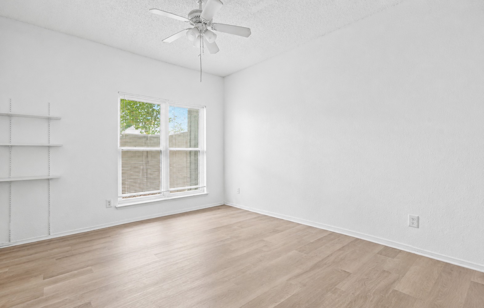 10047 Westpark Drive 77 Property Photo 25