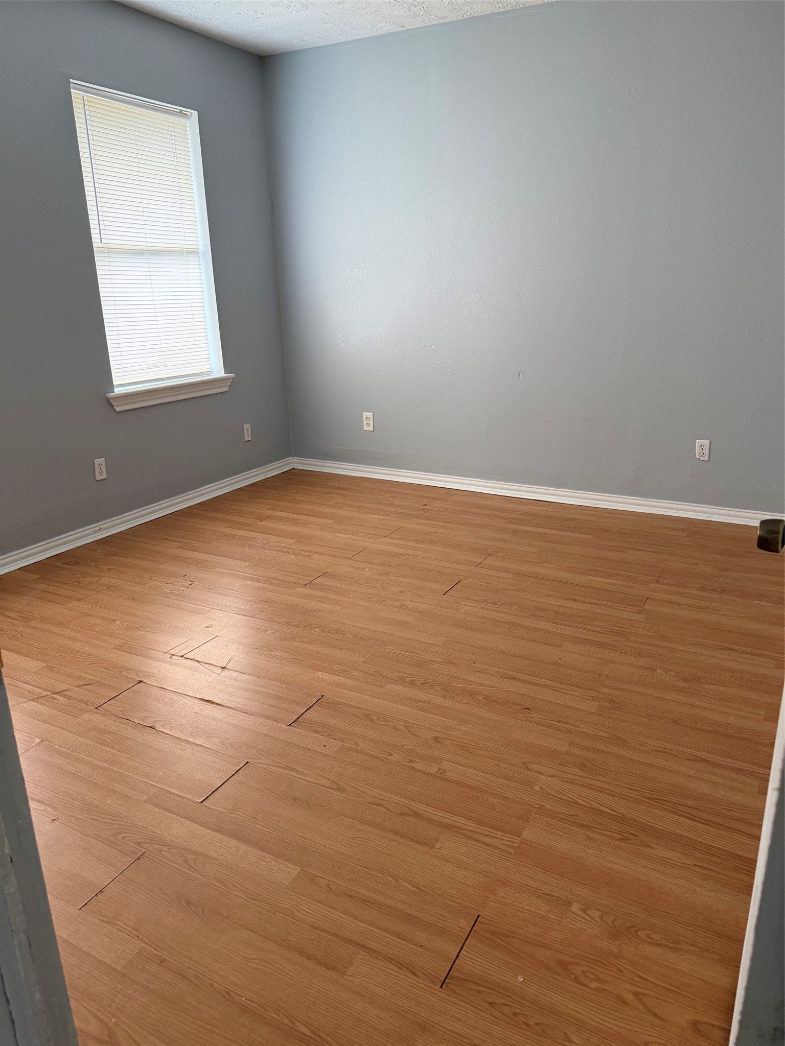 818 N Commerce Street Property Photo 4