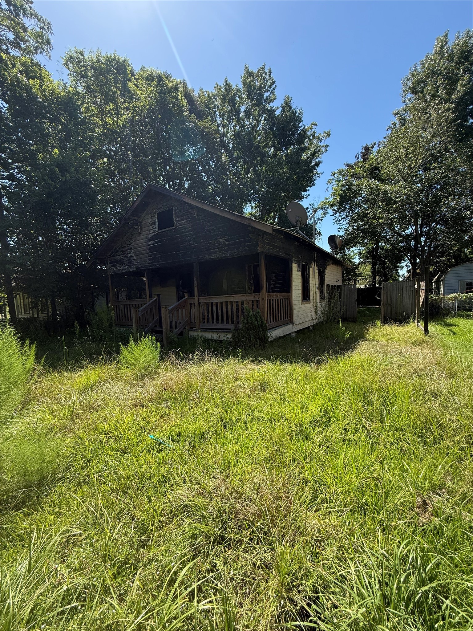 306 Ash Lane Property Photo 2