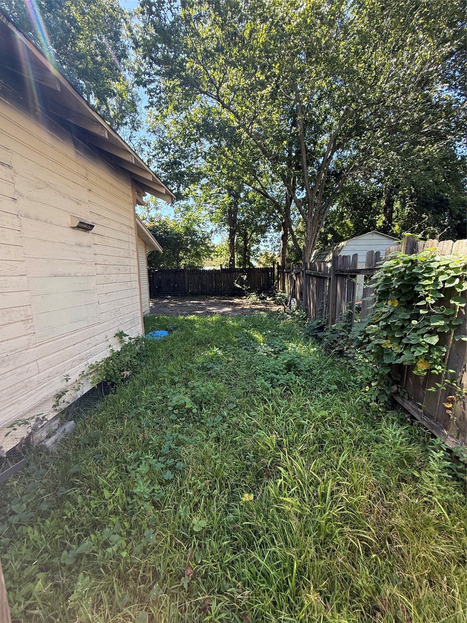 306 Ash Lane Property Photo 3