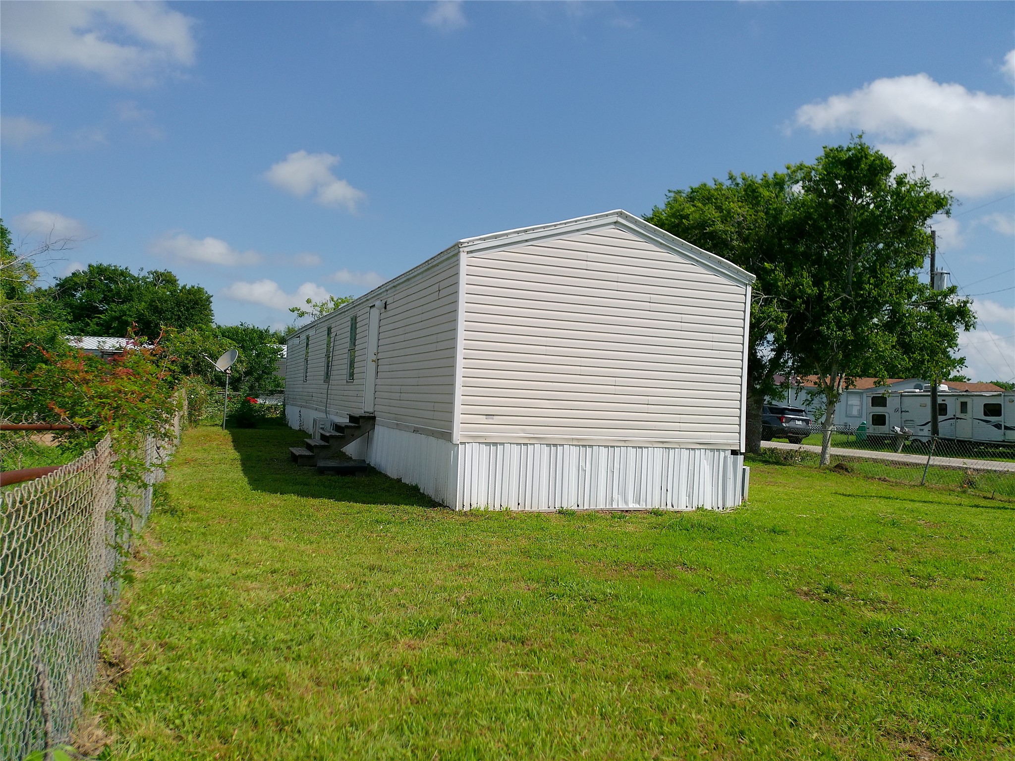 2501 Mcdonald Road Property Photo 3