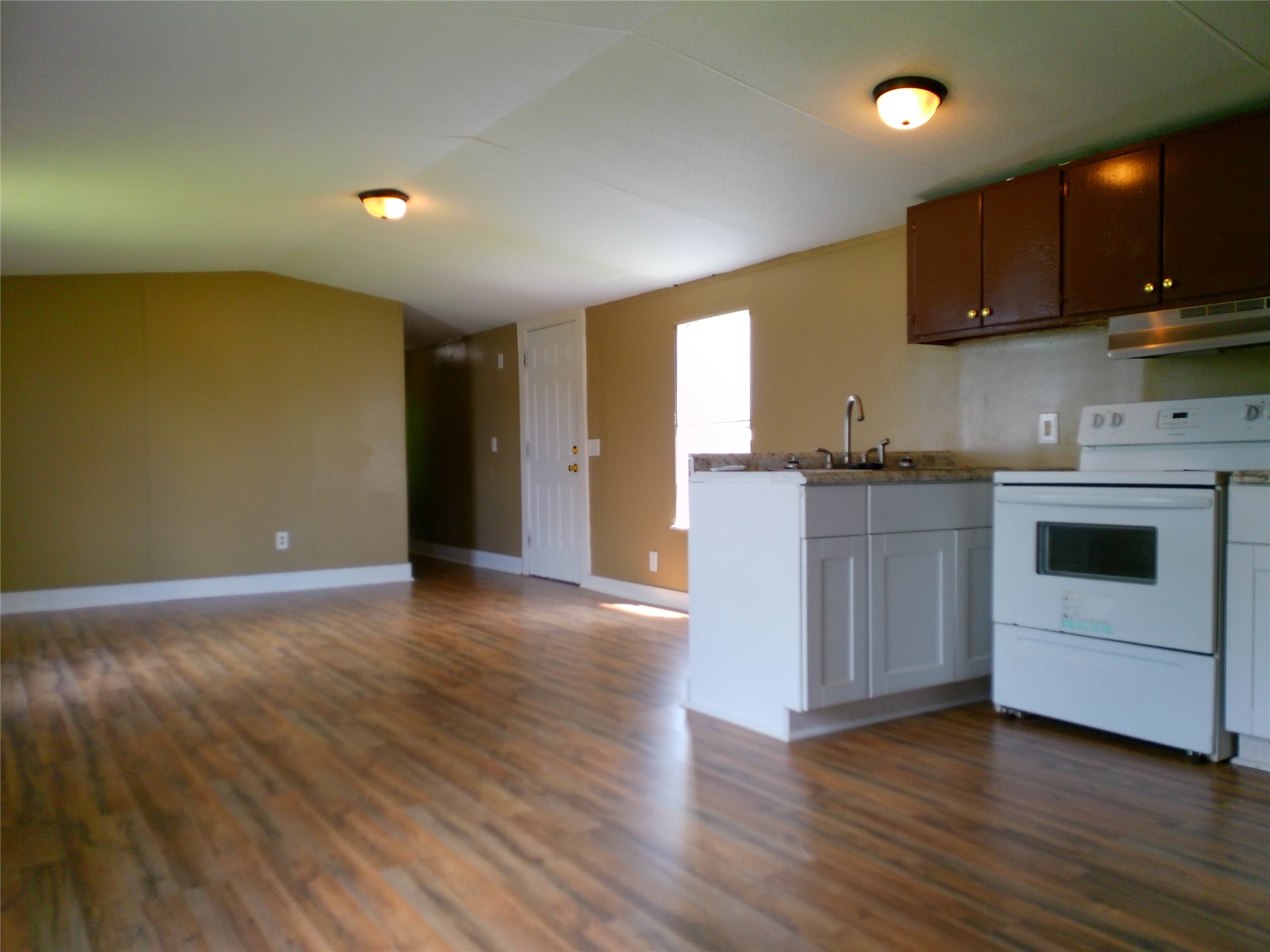 2501 Mcdonald Road Property Photo 5