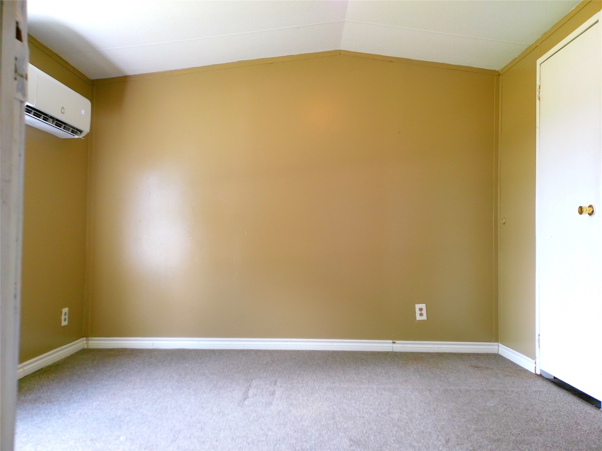 2501 Mcdonald Road Property Photo 9
