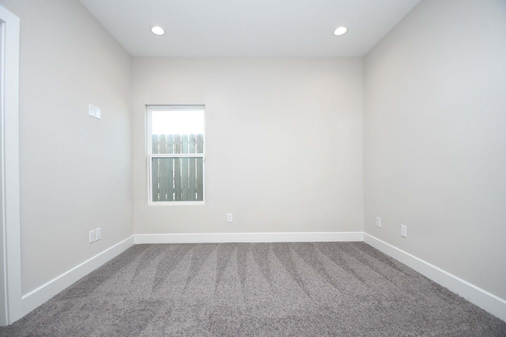 5904 Gardendale Drive B Property Photo 24