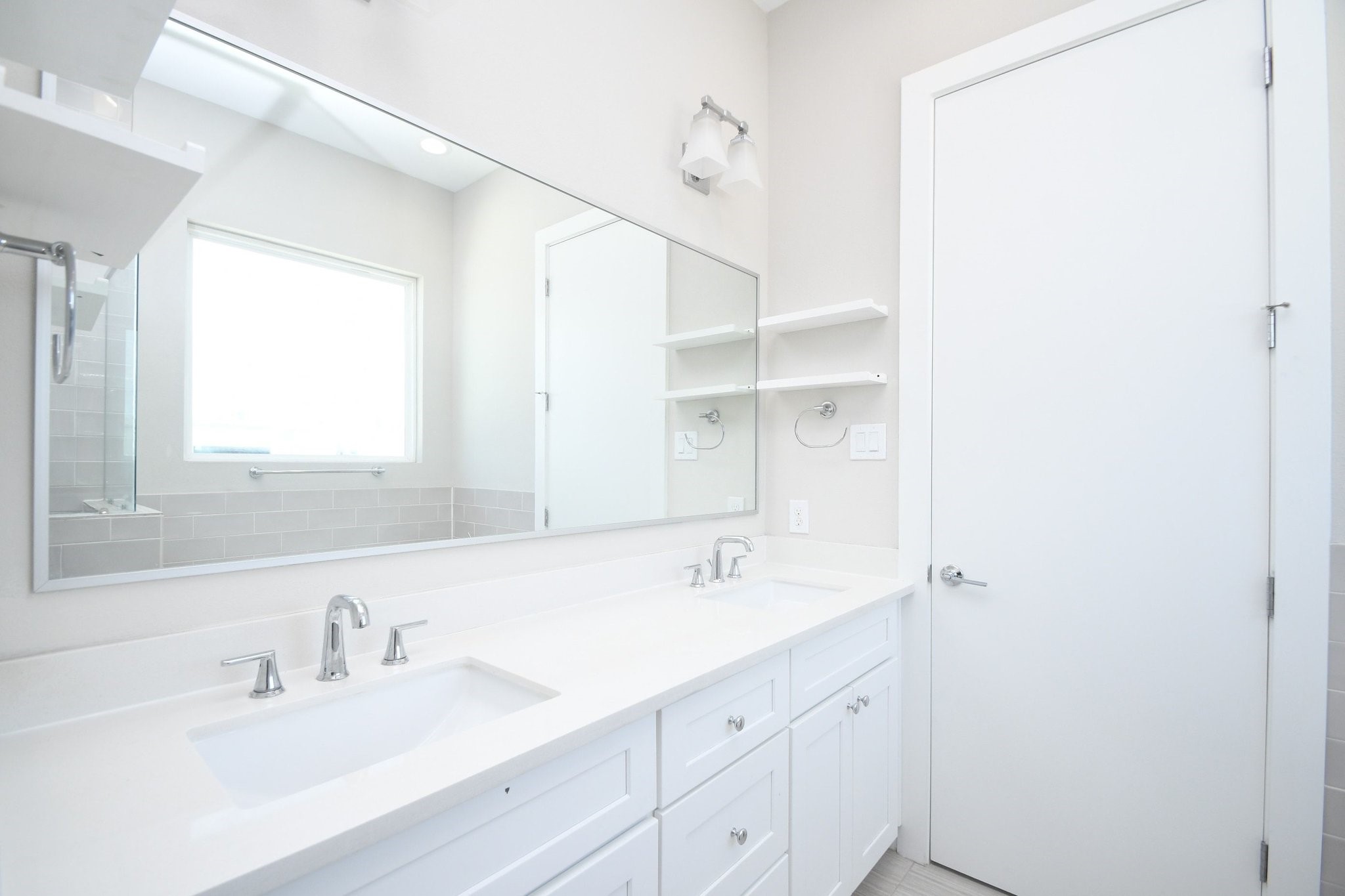 5904 Gardendale Drive B Property Photo 42