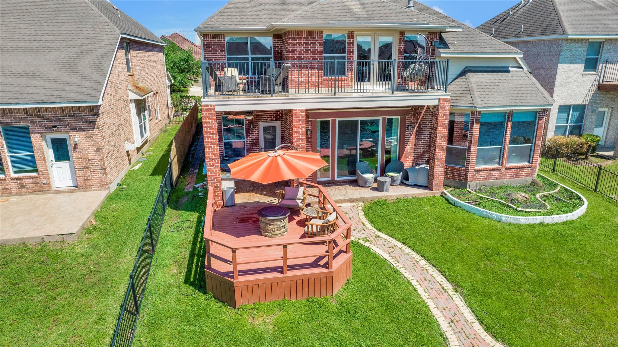 18011 Darling Point Court Property Photo 9