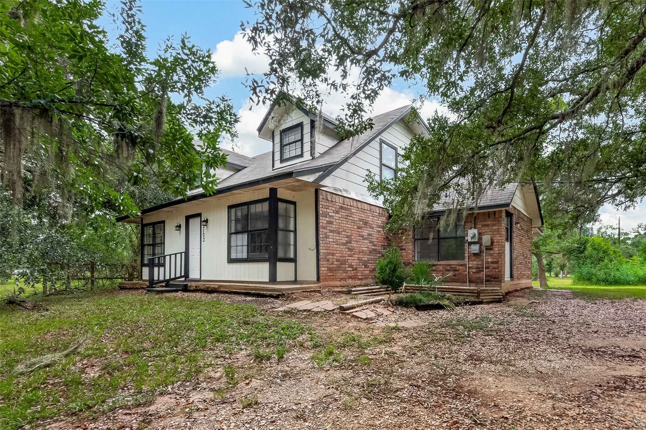 2103 Bayou Drive Property Photo 4