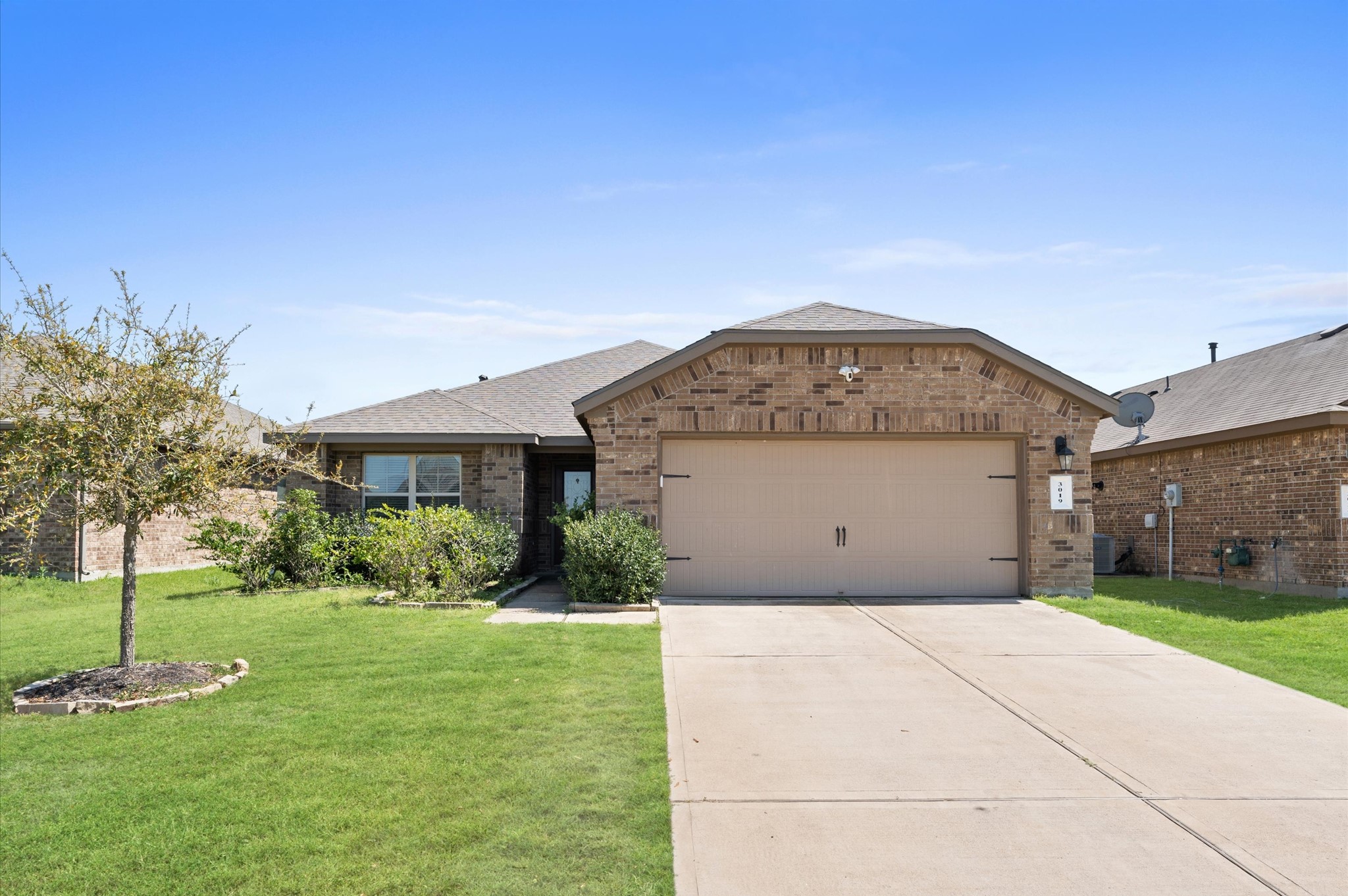 3019 Erickson Manor Court Property Photo