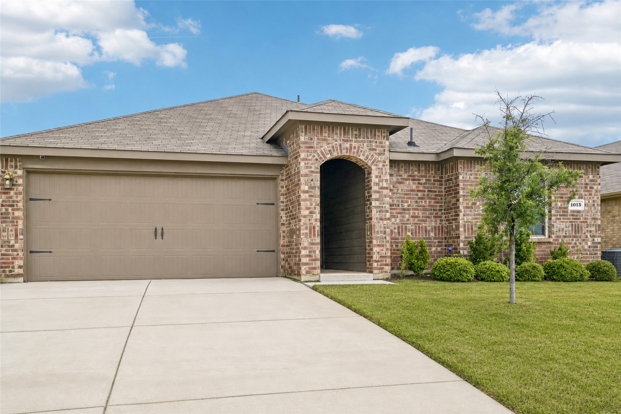 1015 Serena Drive Property Photo 8