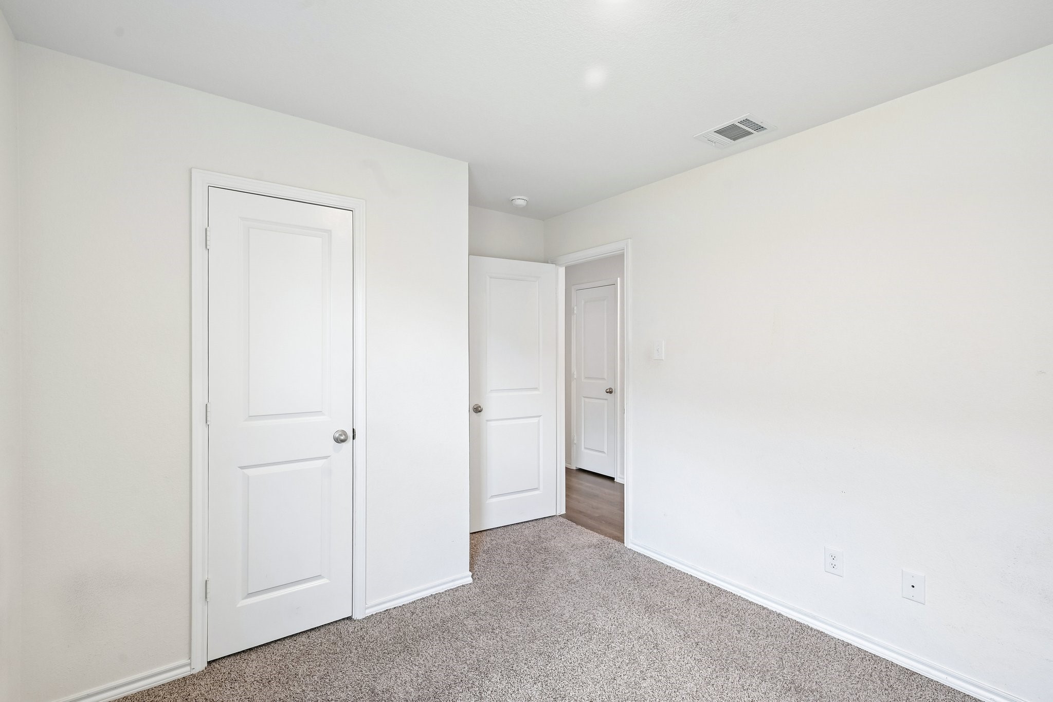 1015 Serena Drive Property Photo 14