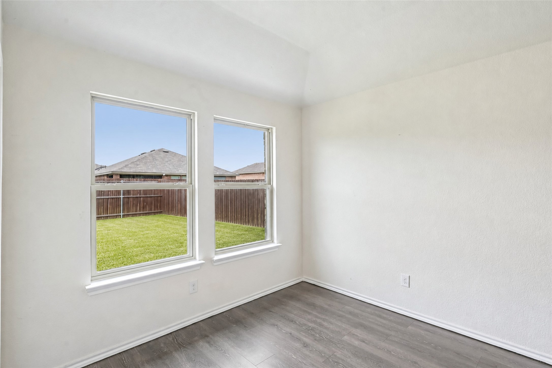 1015 Serena Drive Property Photo 16