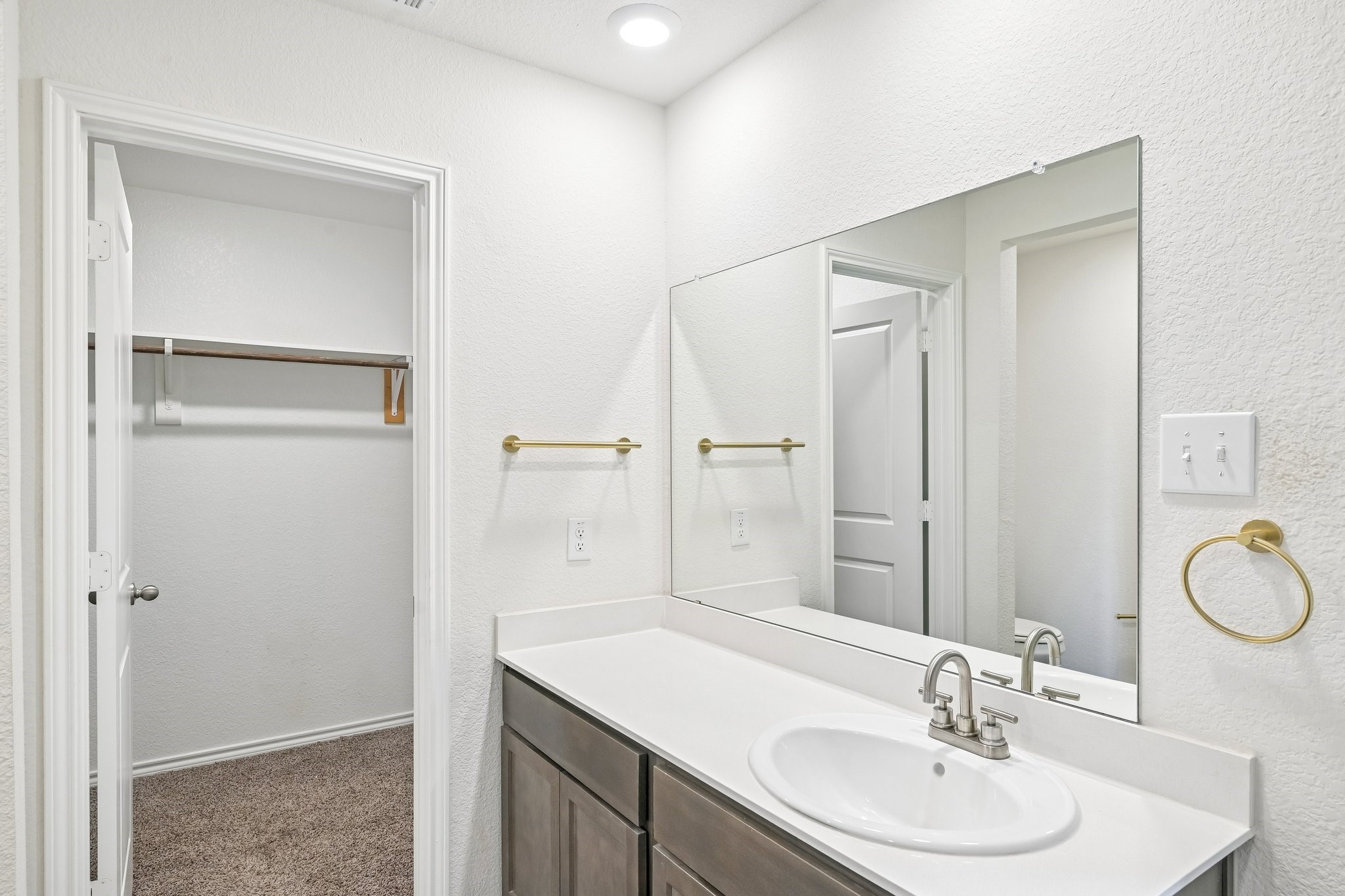 1015 Serena Drive Property Photo 21