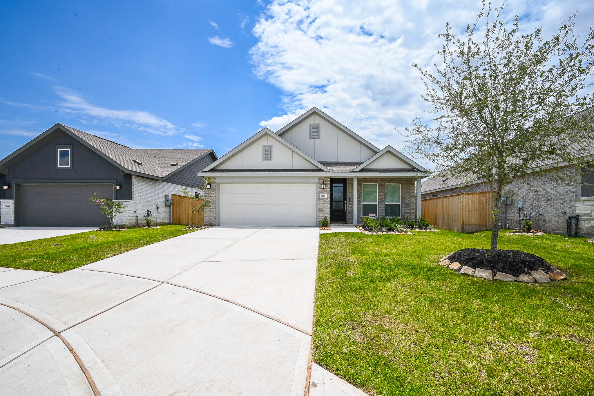 26811 Tree Mallow Drive Property Photo 3