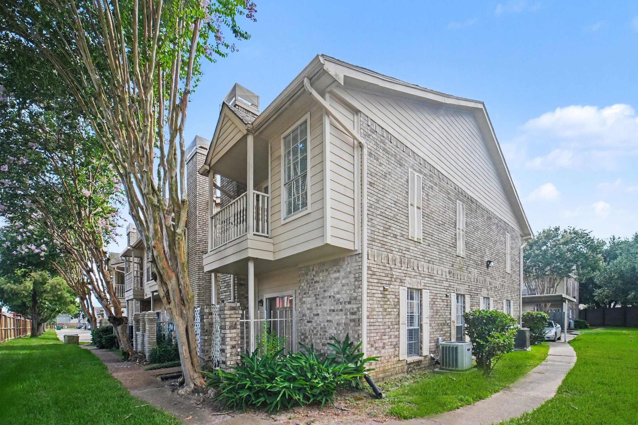 7575 Cambridge Street 3305