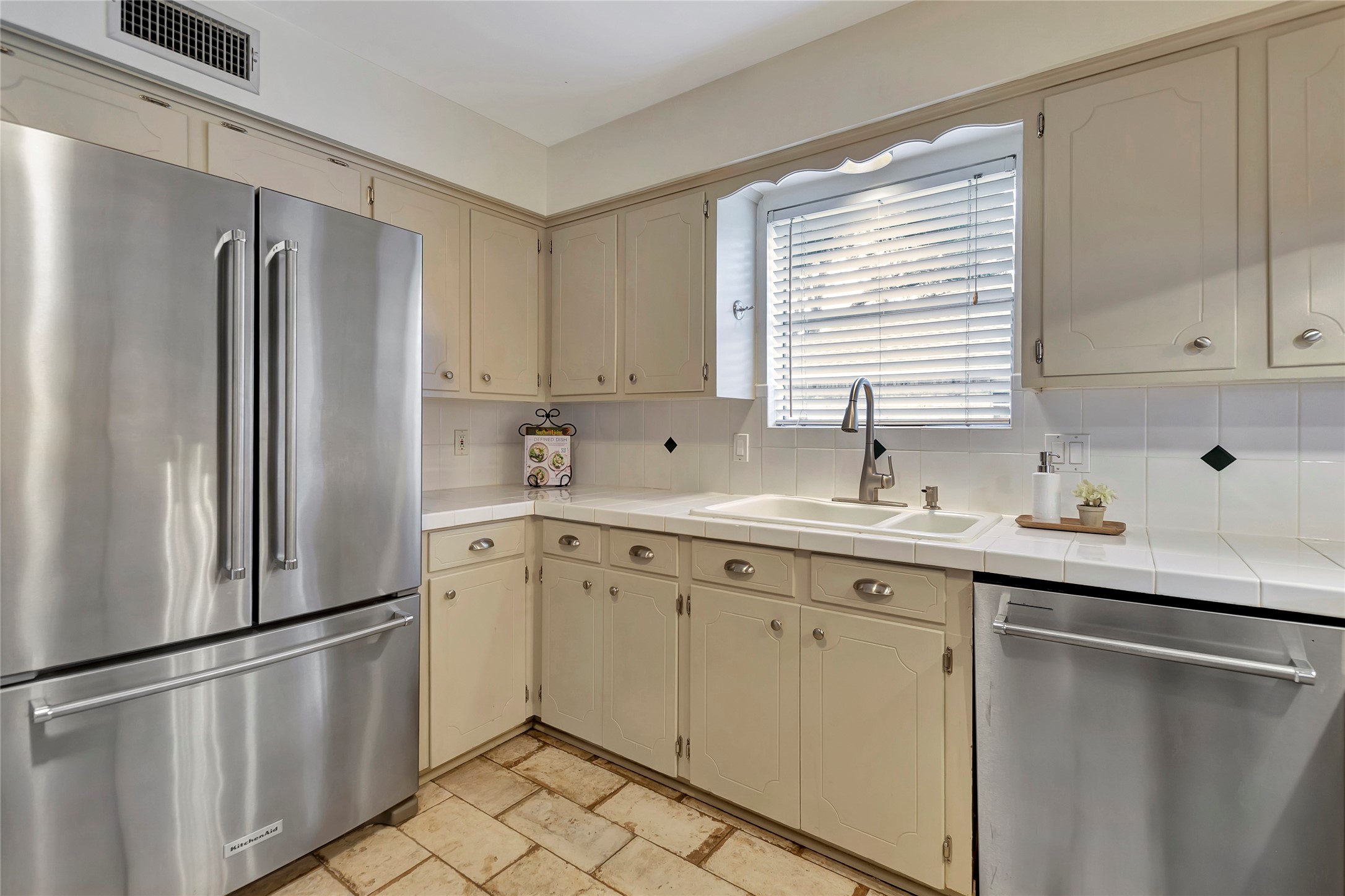 18623 Prince William Lane Property Photo 11