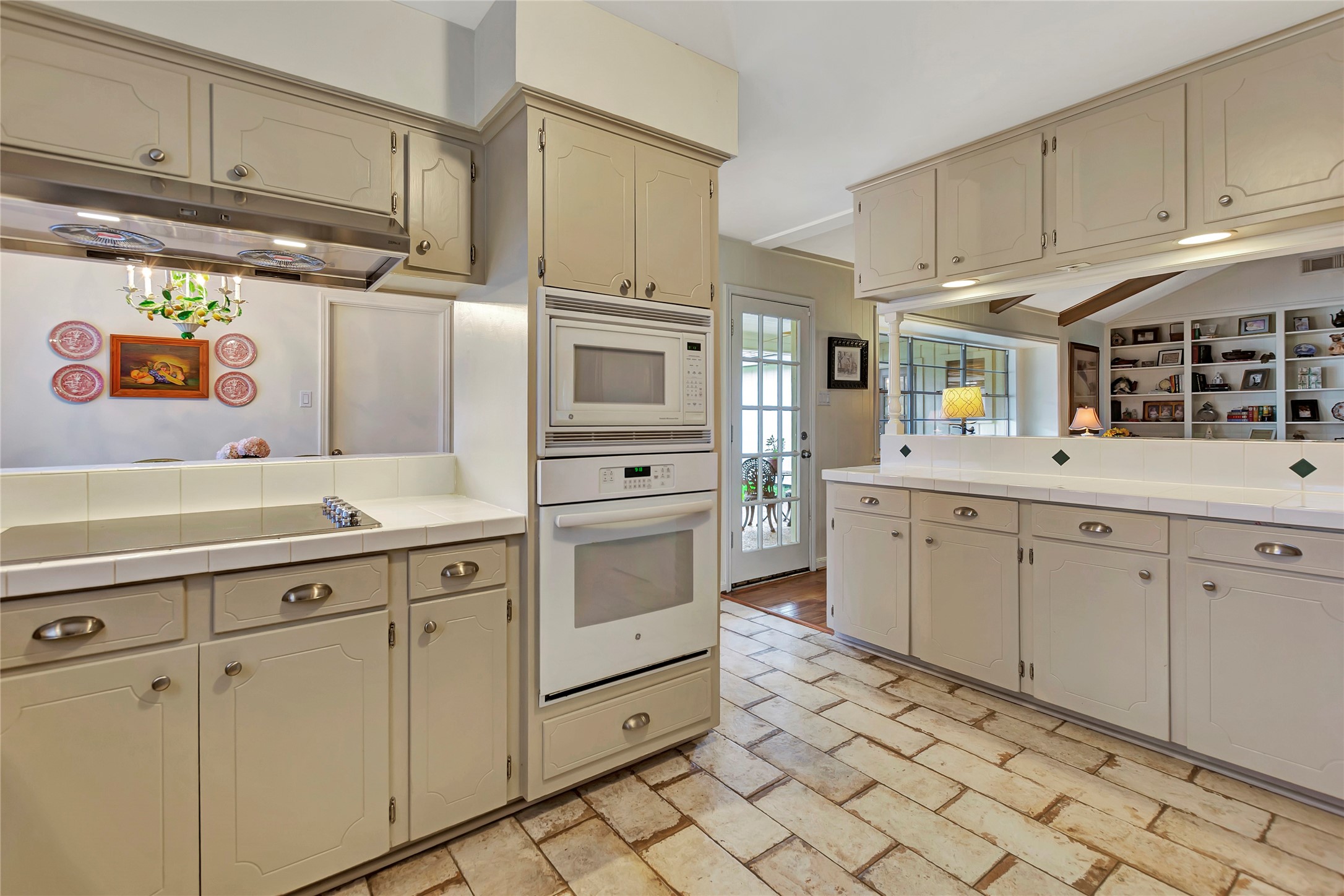 18623 Prince William Lane Property Photo 12