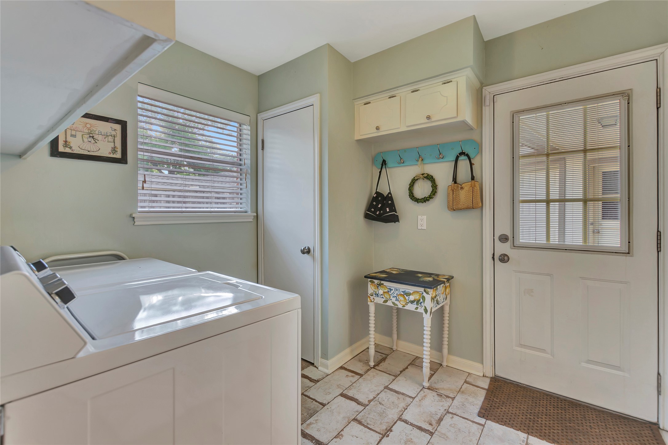 18623 Prince William Lane Property Photo 34