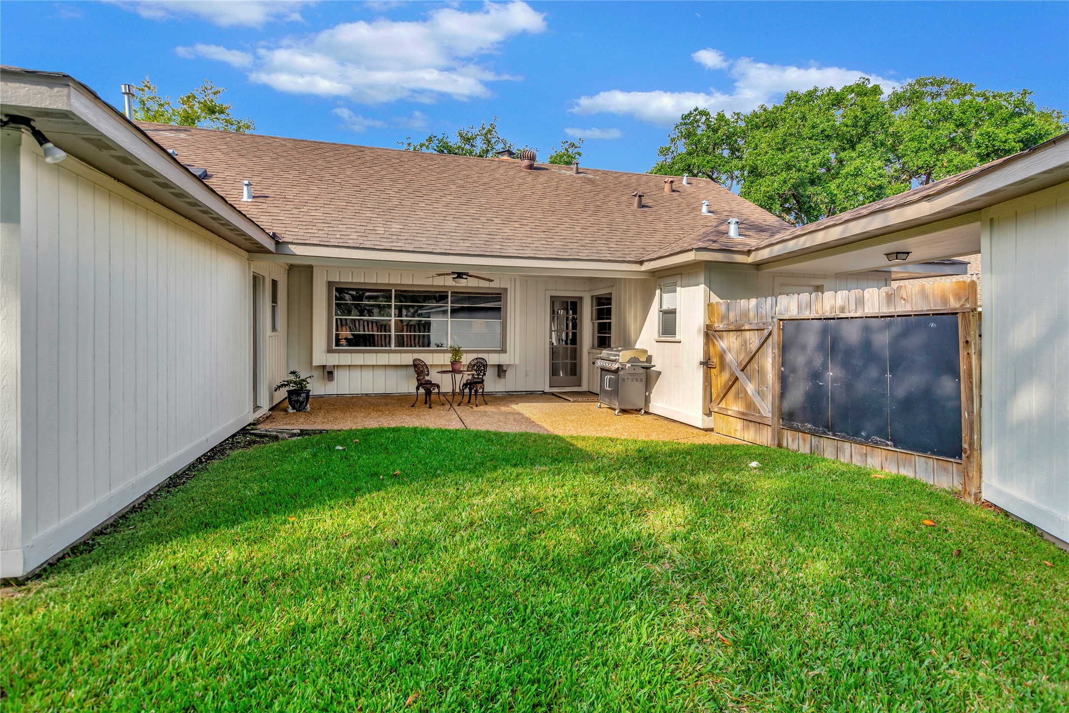 18623 Prince William Lane Property Photo 43