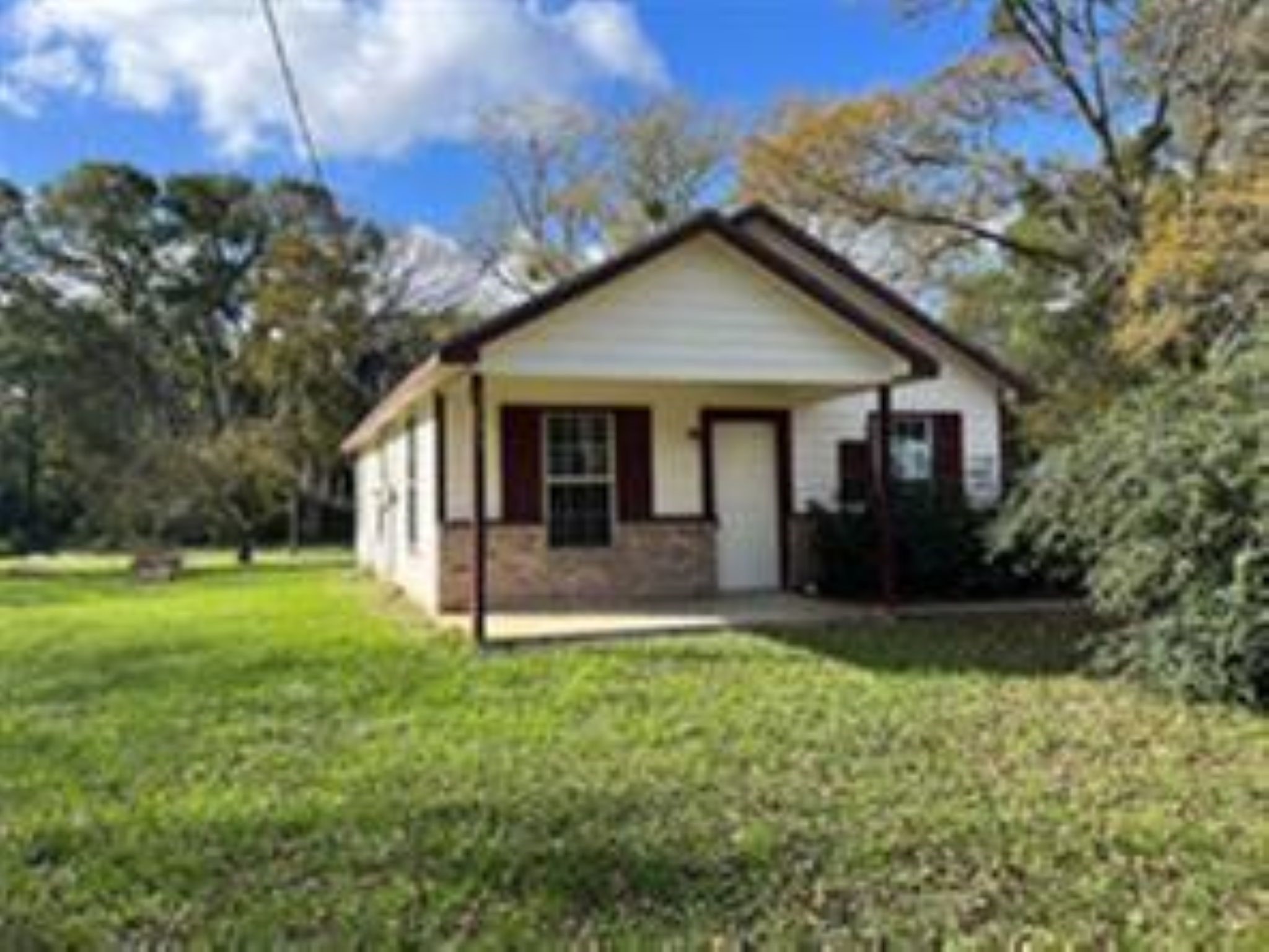 1131 W Front Street Property Photo 1