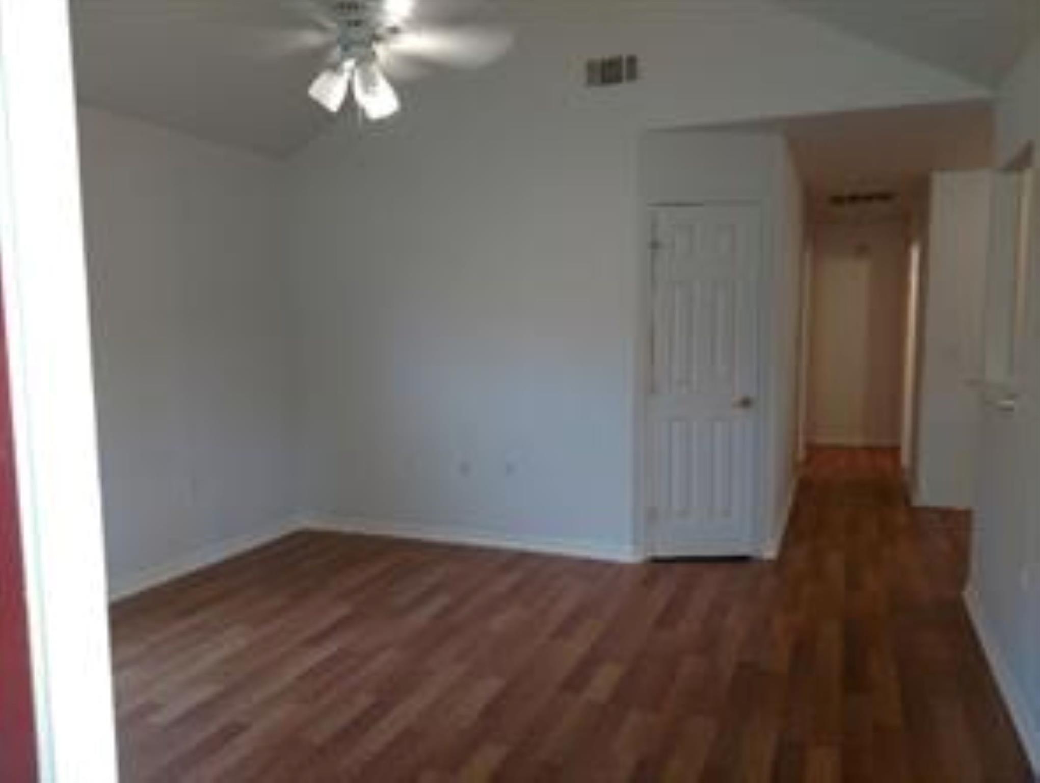 1131 W Front Street, Sealy Tx 77474 Property Photo 5