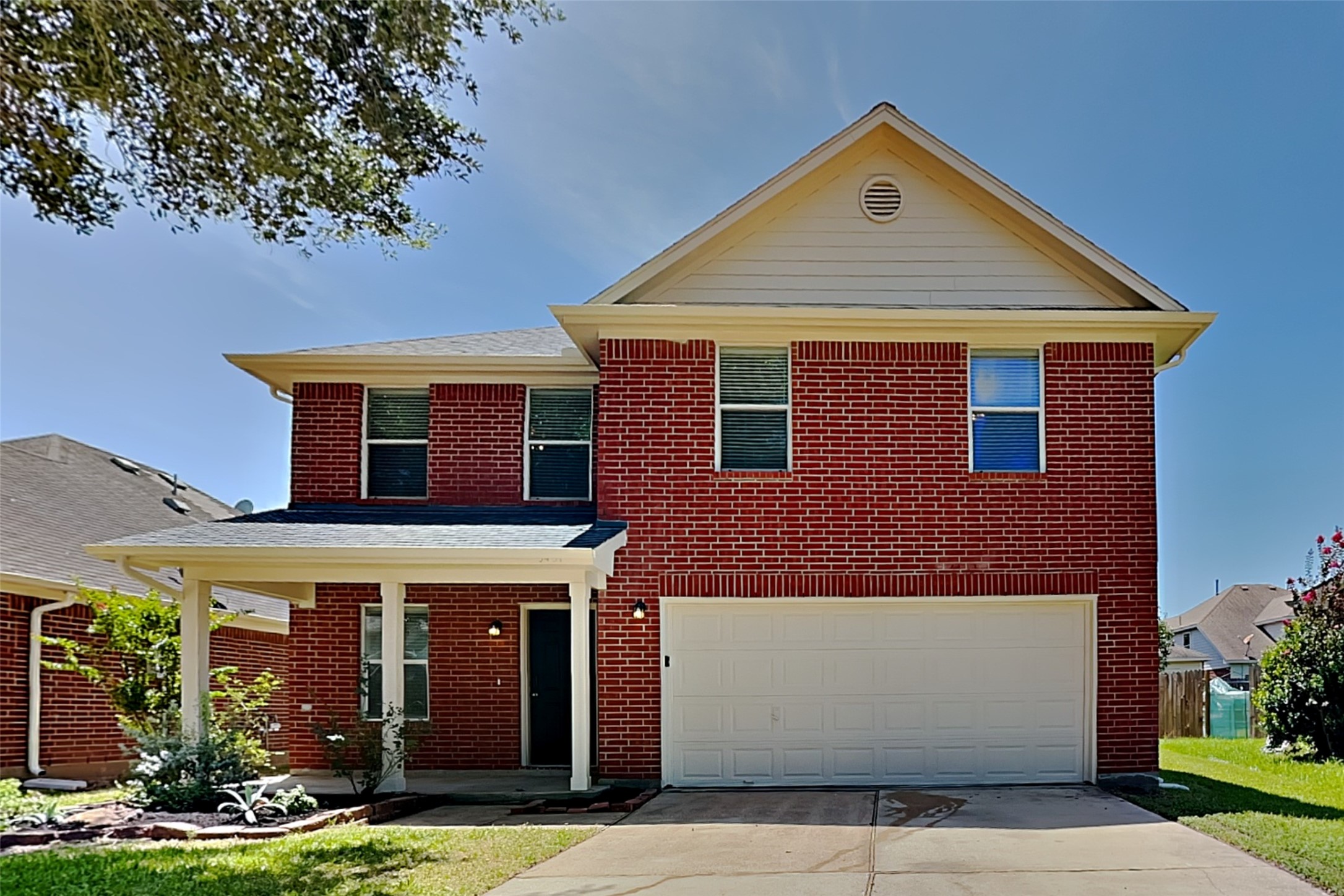 3431 W Rainmill Drive Property Photo 1