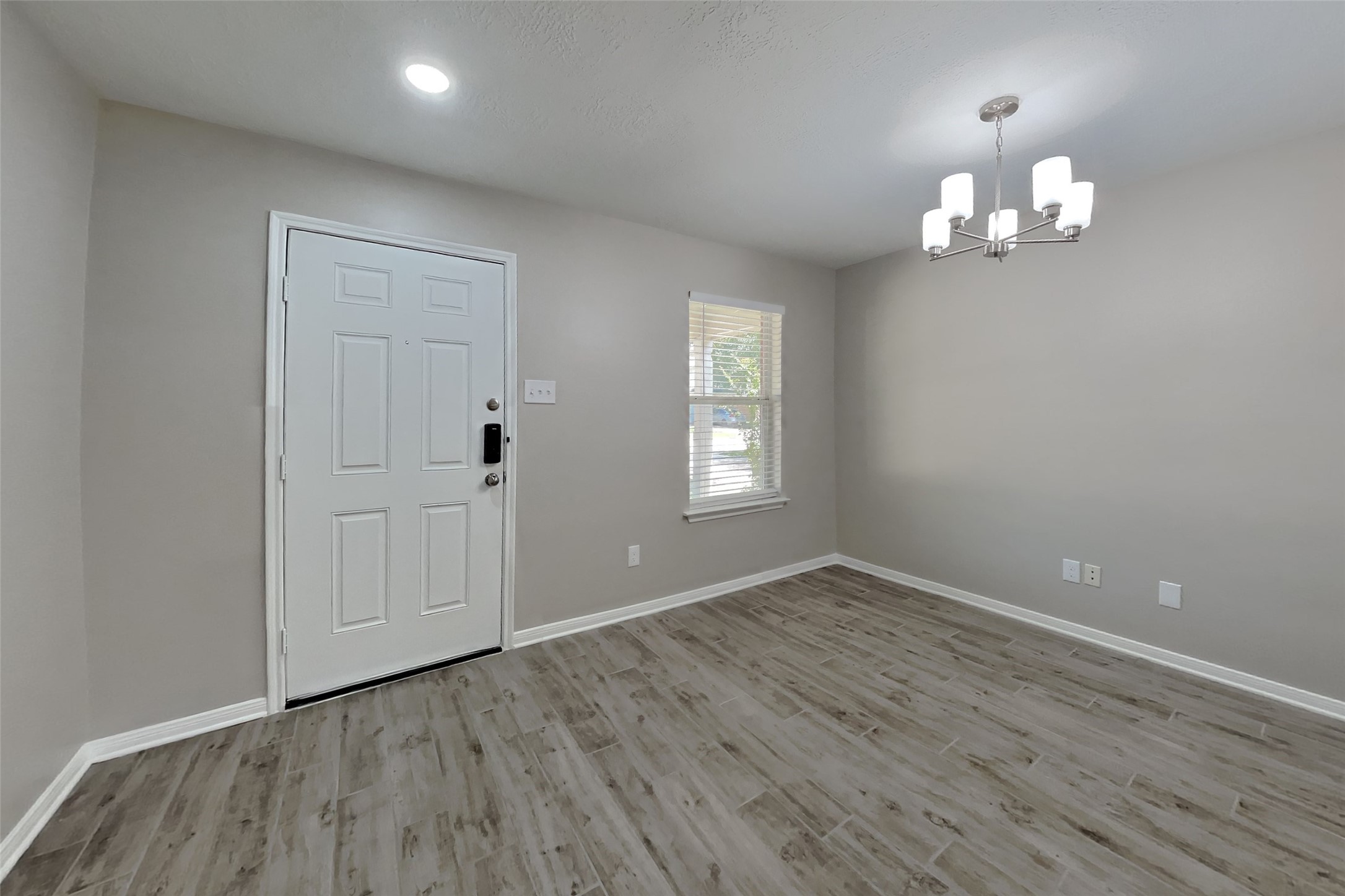 3431 W Rainmill Drive Property Photo 3