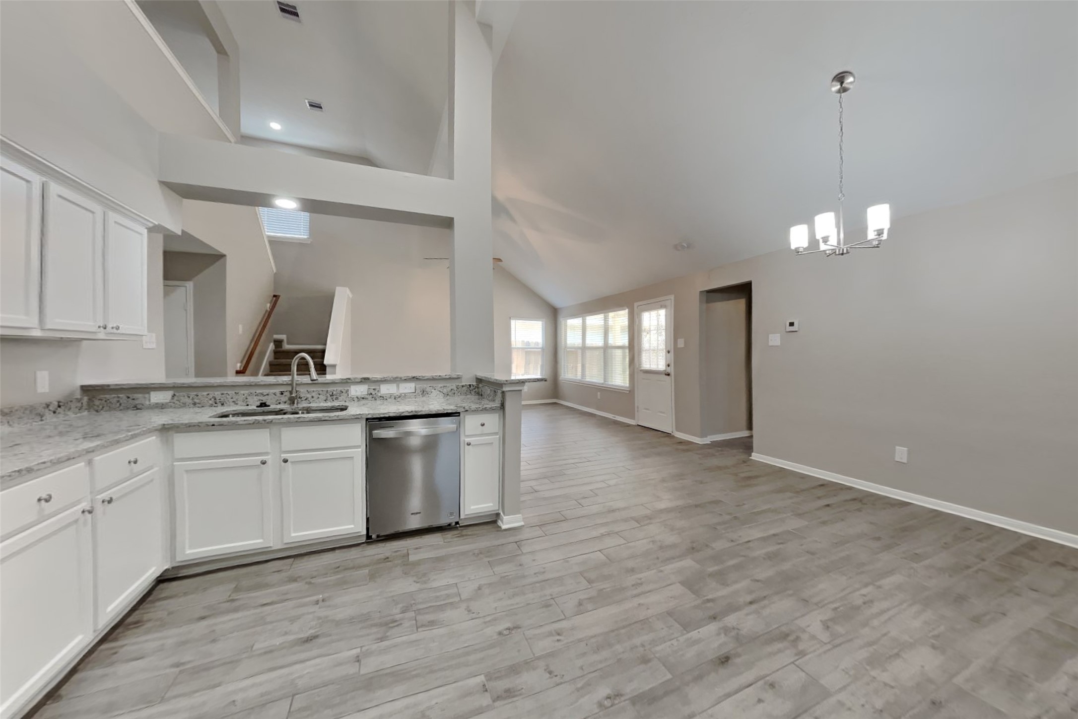 3431 W Rainmill Drive Property Photo 6