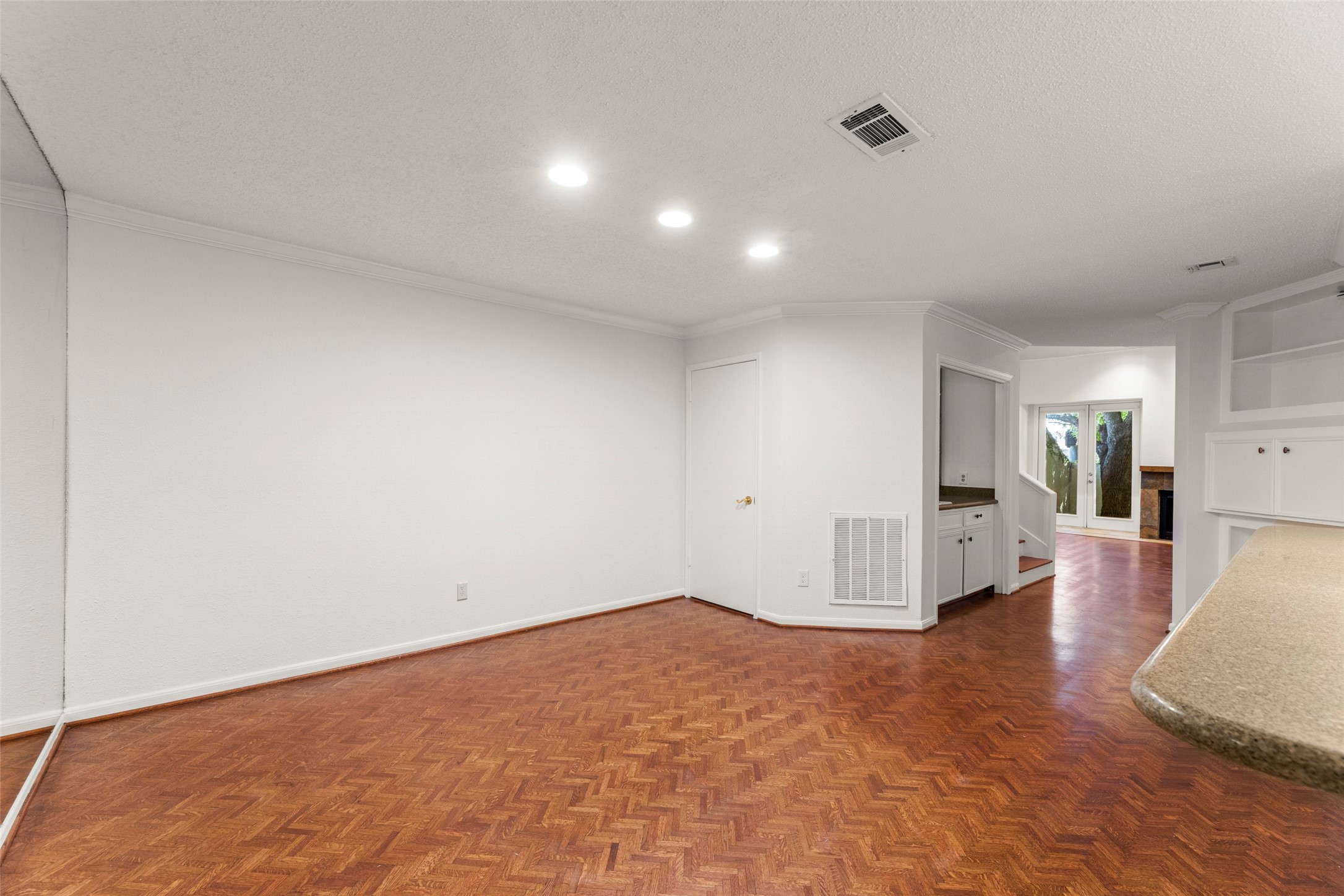 2602 Rice Boulevard Property Photo 12